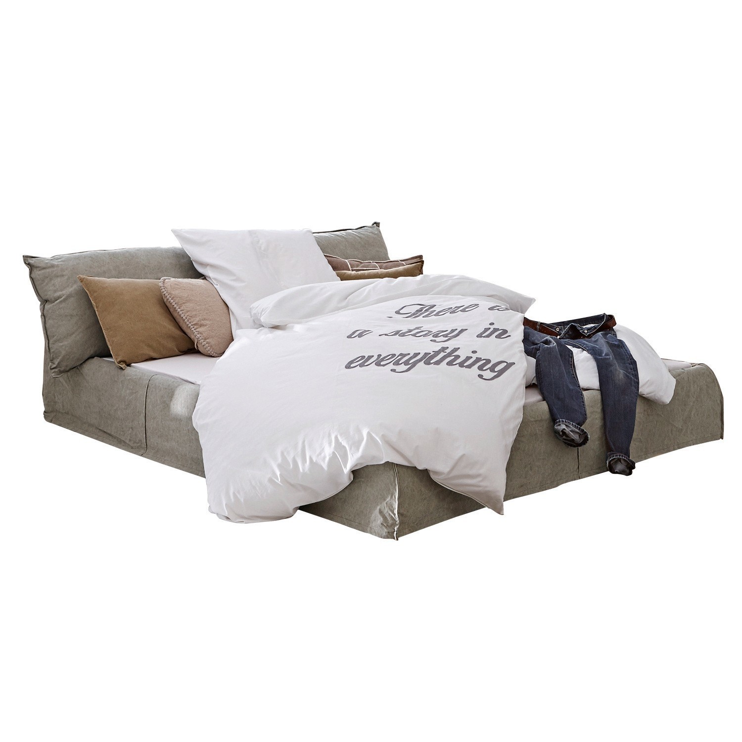 kaki Cottonwood bed in kaki met katoenen beddengoed en decoratieve kussens voor slaapkamer