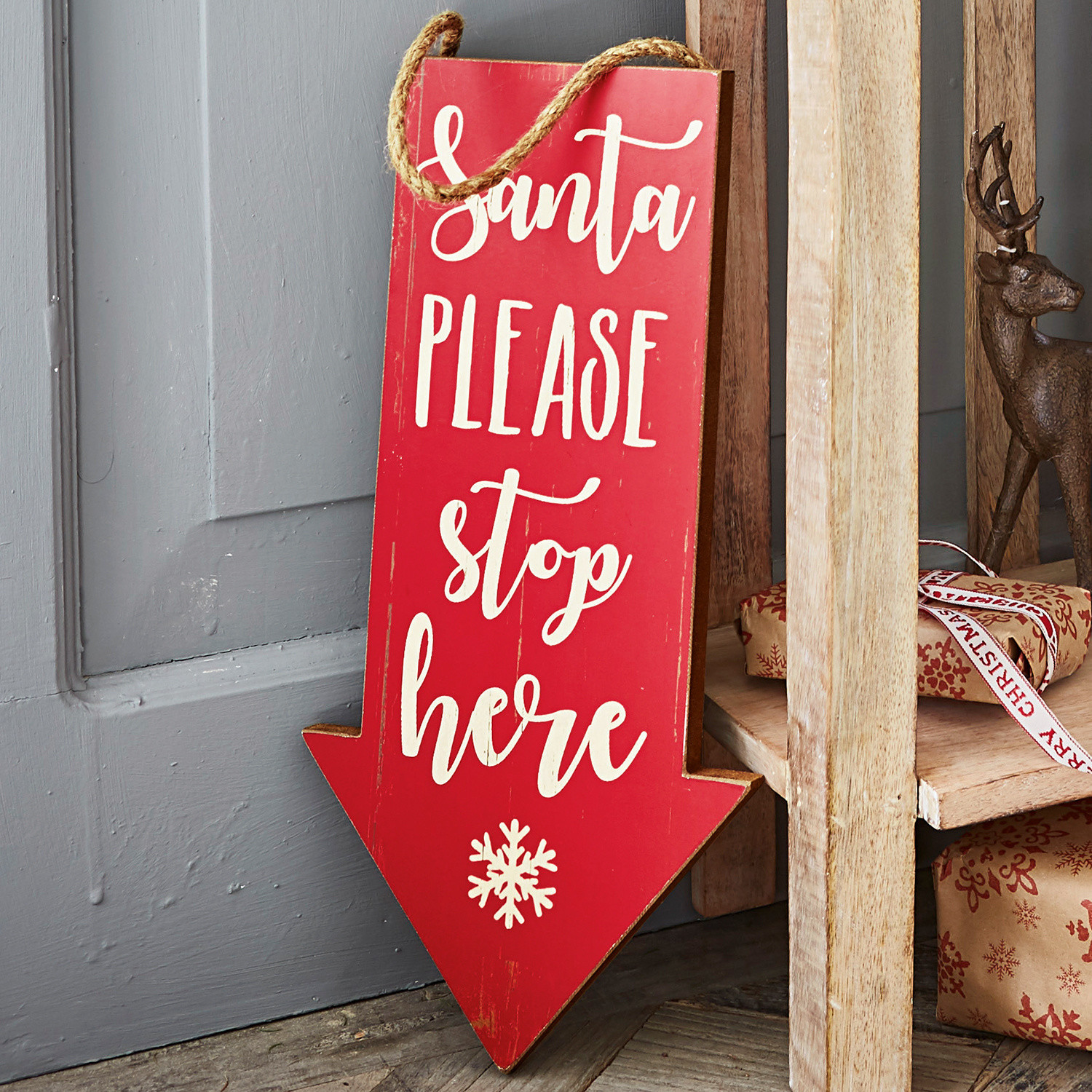 Decoboard Saint Rode houten pijl met kersttekst en ophangkoord, feestelijke decoratie