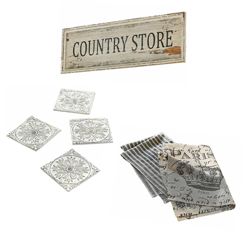 Houten bord Country Store met grijze onderzetters en linnen keukendoeken