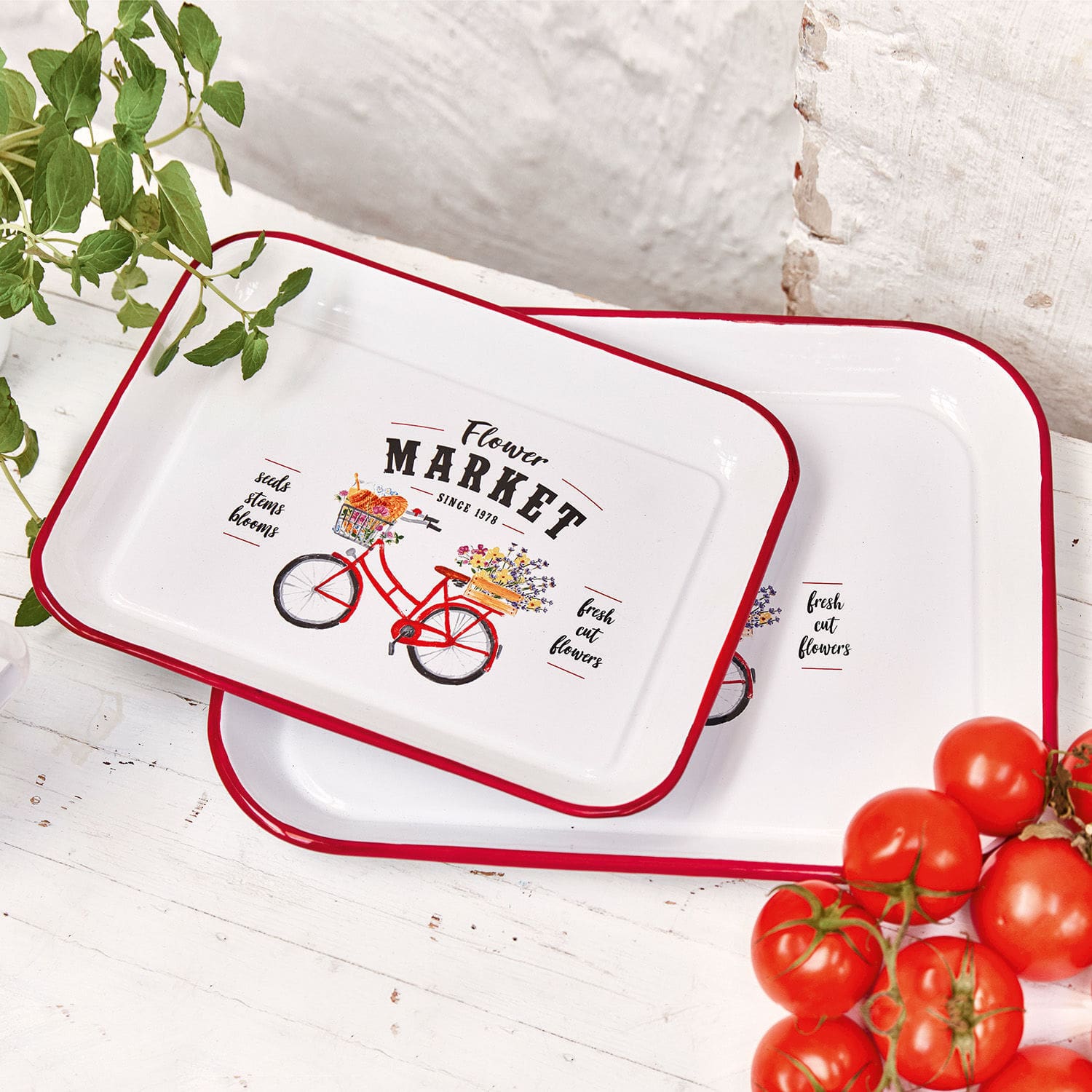 Schaal set van 2 Flower Market Witte metalen dienbladen met rode rand en fiets met bloemen print, decoratieve keukendienbladen
