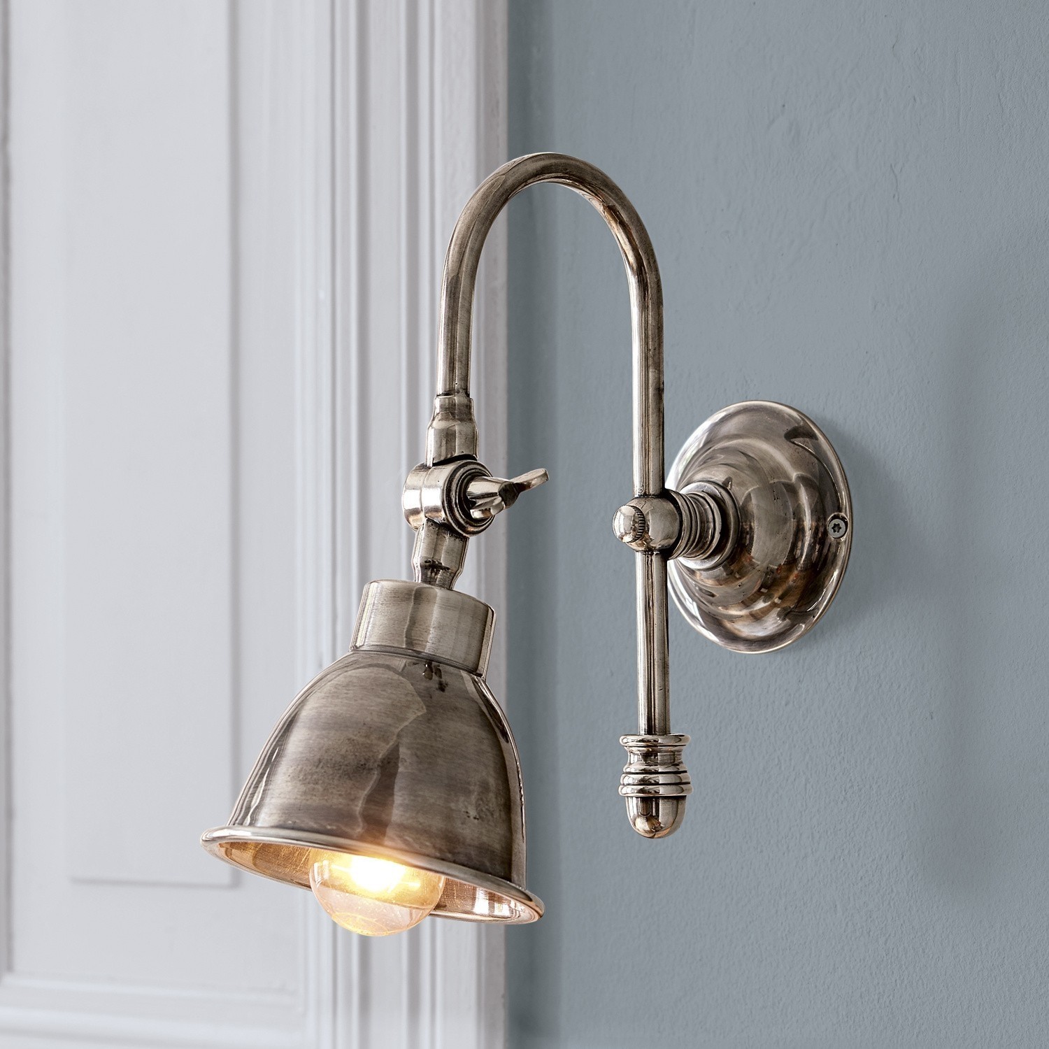 Wandlamp Gemma Metalen wandlamp in zilverkleur met verstelbare kap en LED-lamp voor binnengebruik
