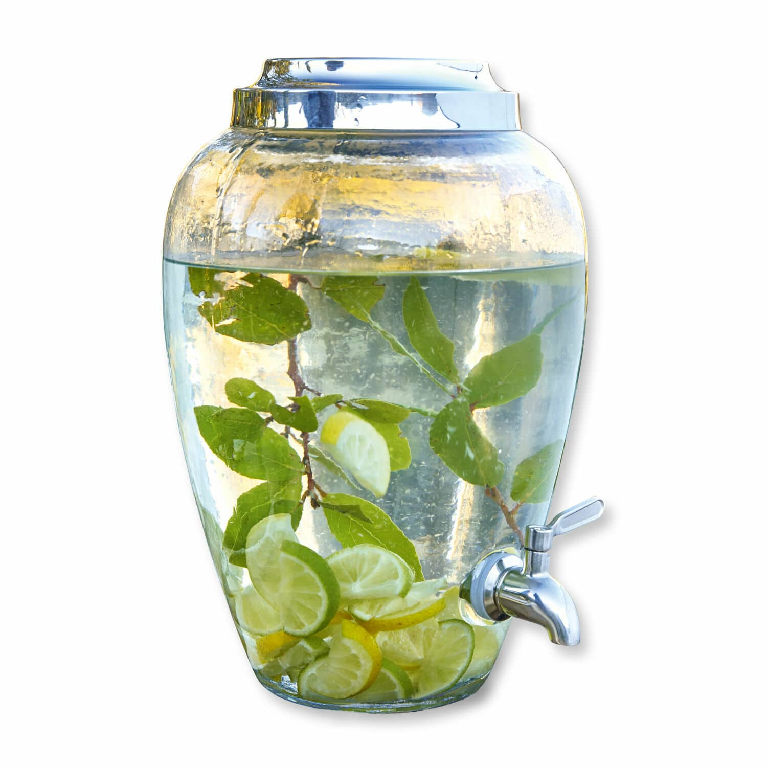 Glazen drankdispenser met kraan, gevuld met water, citroenschijfjes en muntblaadjes