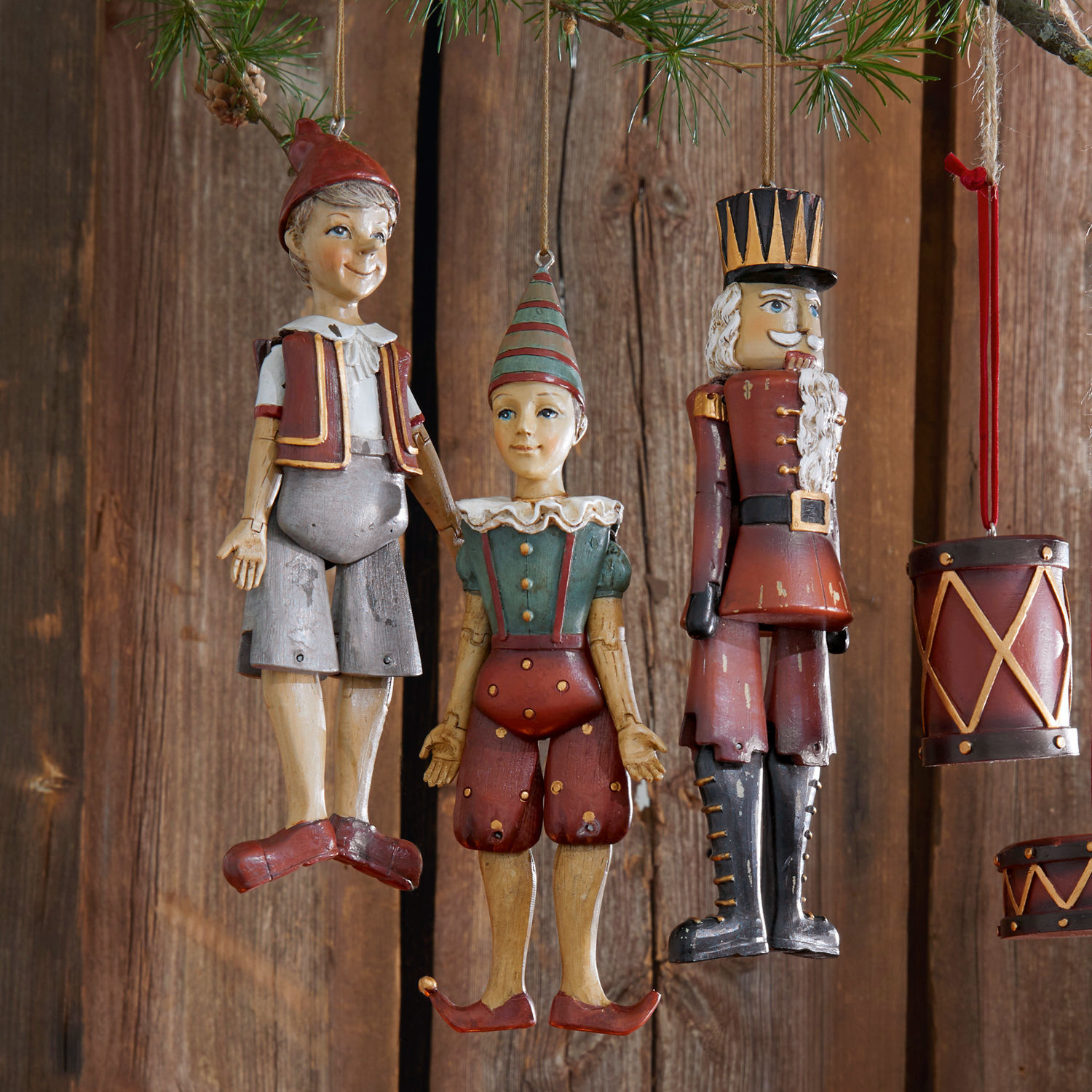 Figuur set van 3 Udine Houten kerstversieringen met figuren en trommels in rood en groen