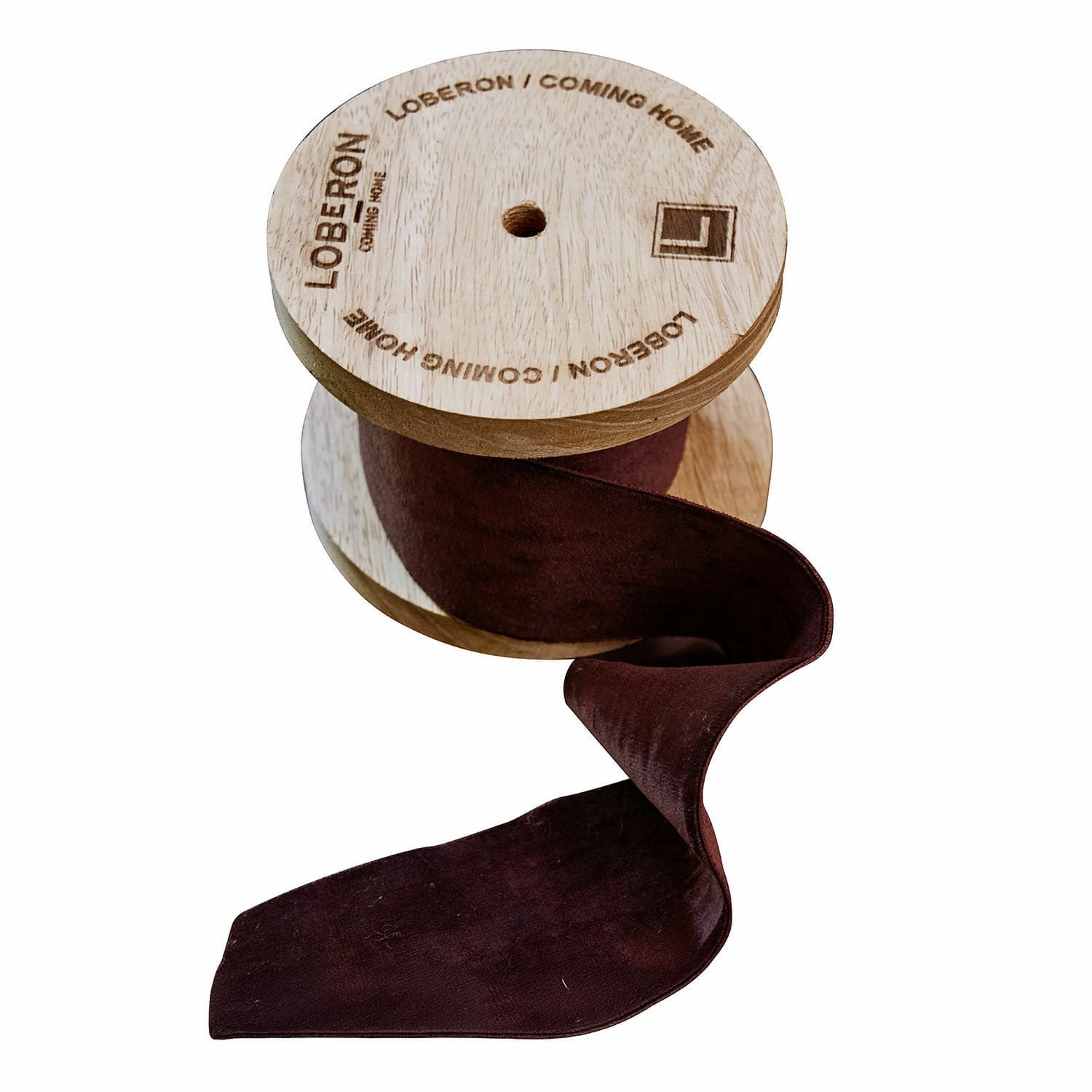 Fluwelen lint Phaedra Bruine fluwelen lint op houten spoel met Loberon-logo, decoratief cadeau lint