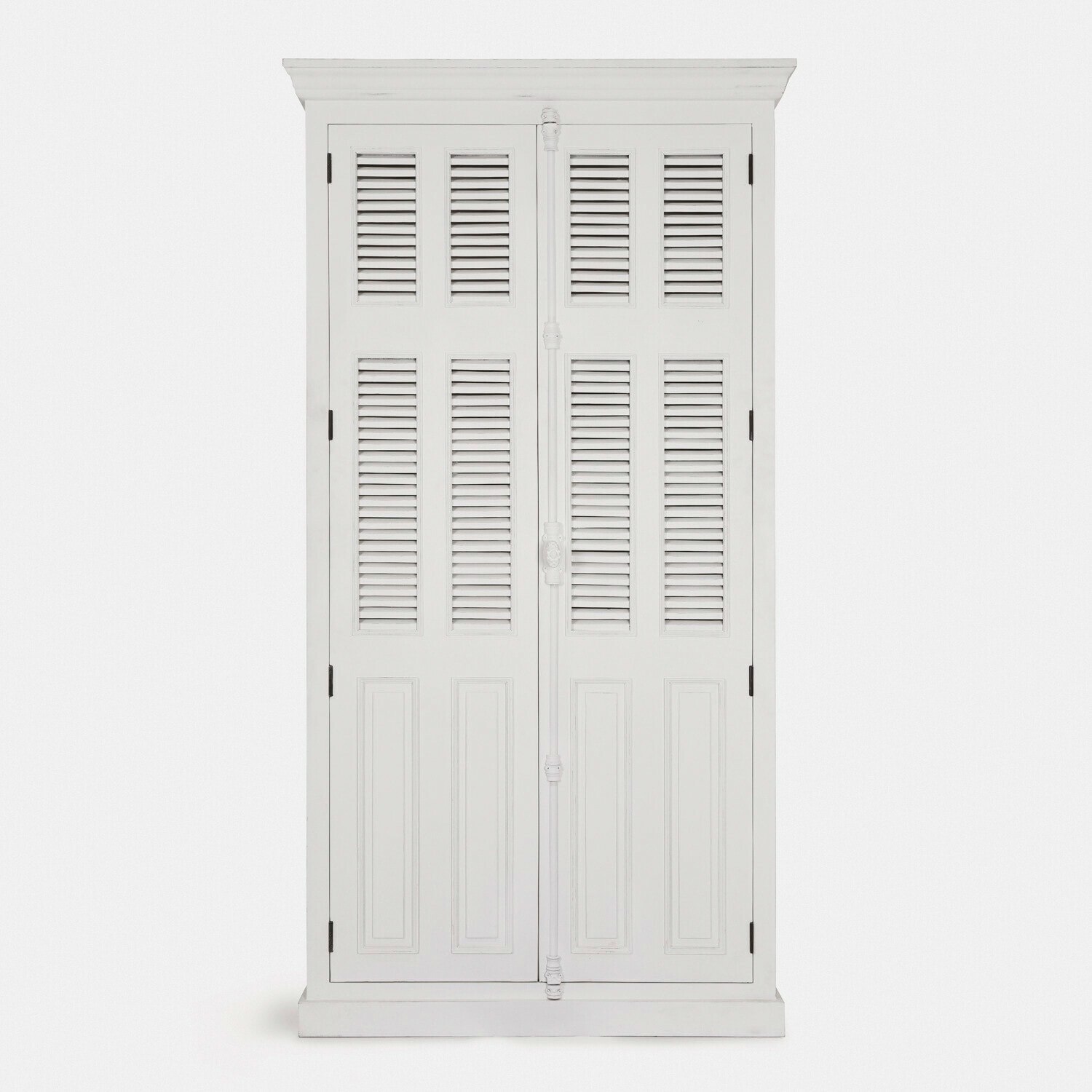 Kledingkast Elmsworth Witte houten kast met lamellen deuren en klassieke afwerking voor opbergruimte