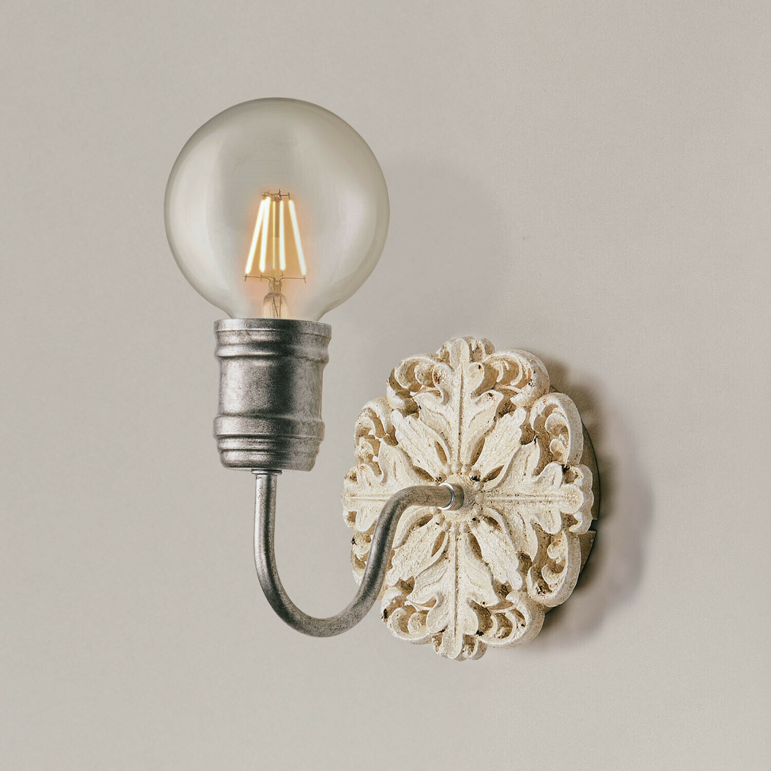 Wandlamp Rosavelle Wandlamp met metalen arm en decoratieve witte basis in vintage stijl, LED-verlichting