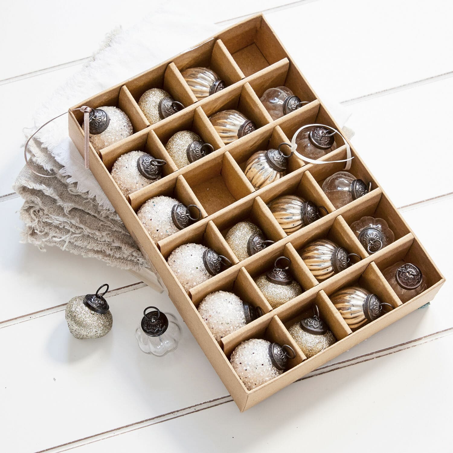 Kerstversiering set van 24 Sangres