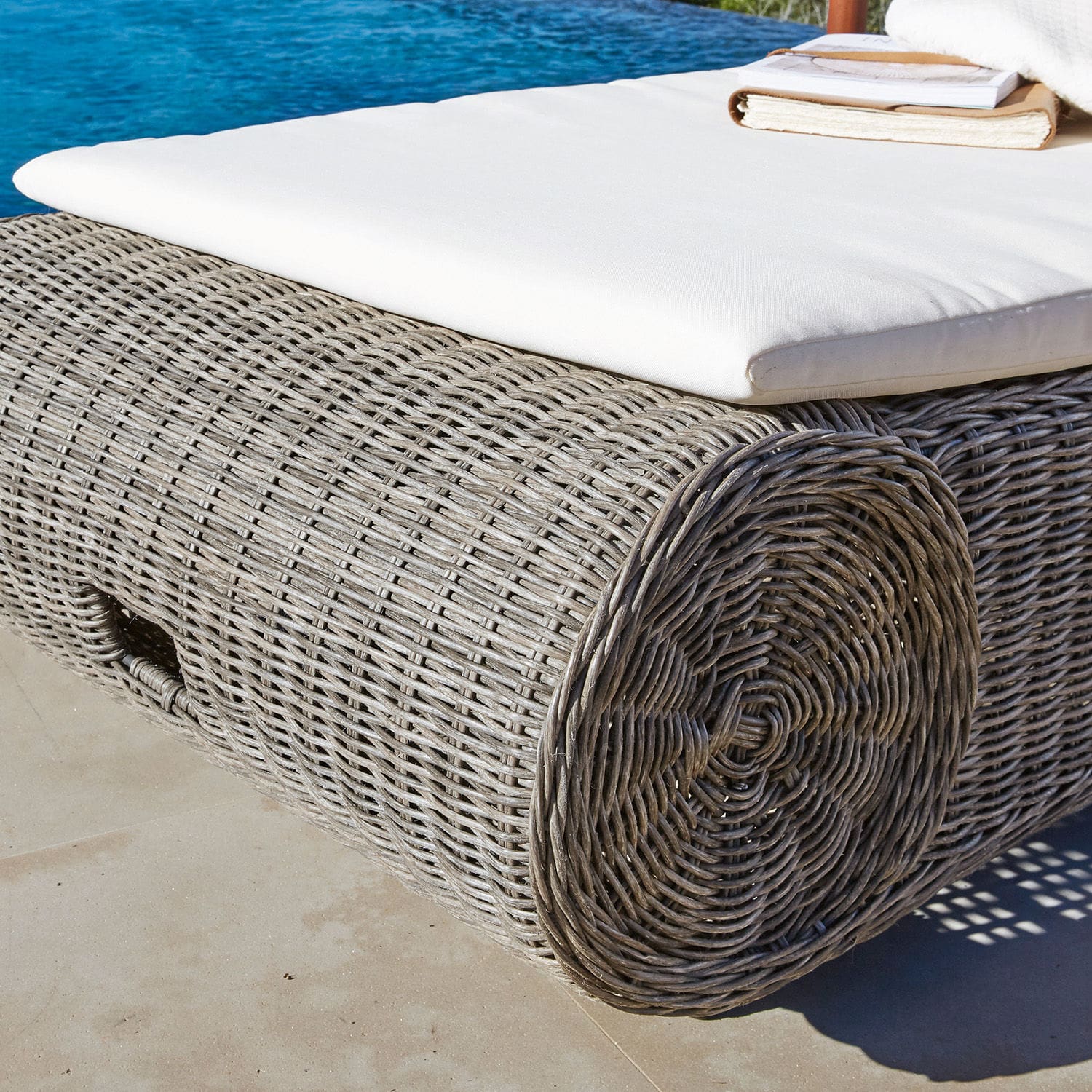 Lounger Agada