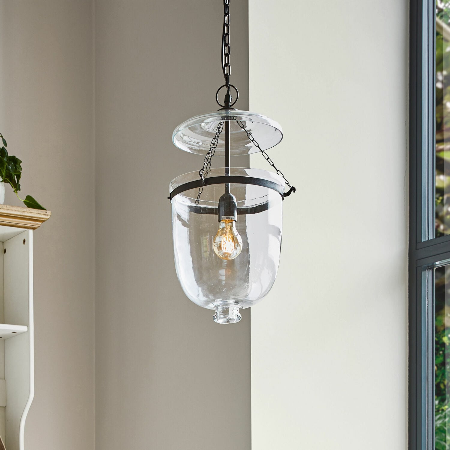 Hanglamp Lanta Glazen hanglamp met zwarte metalen ketting, moderne verlichting voor binnenruimtes