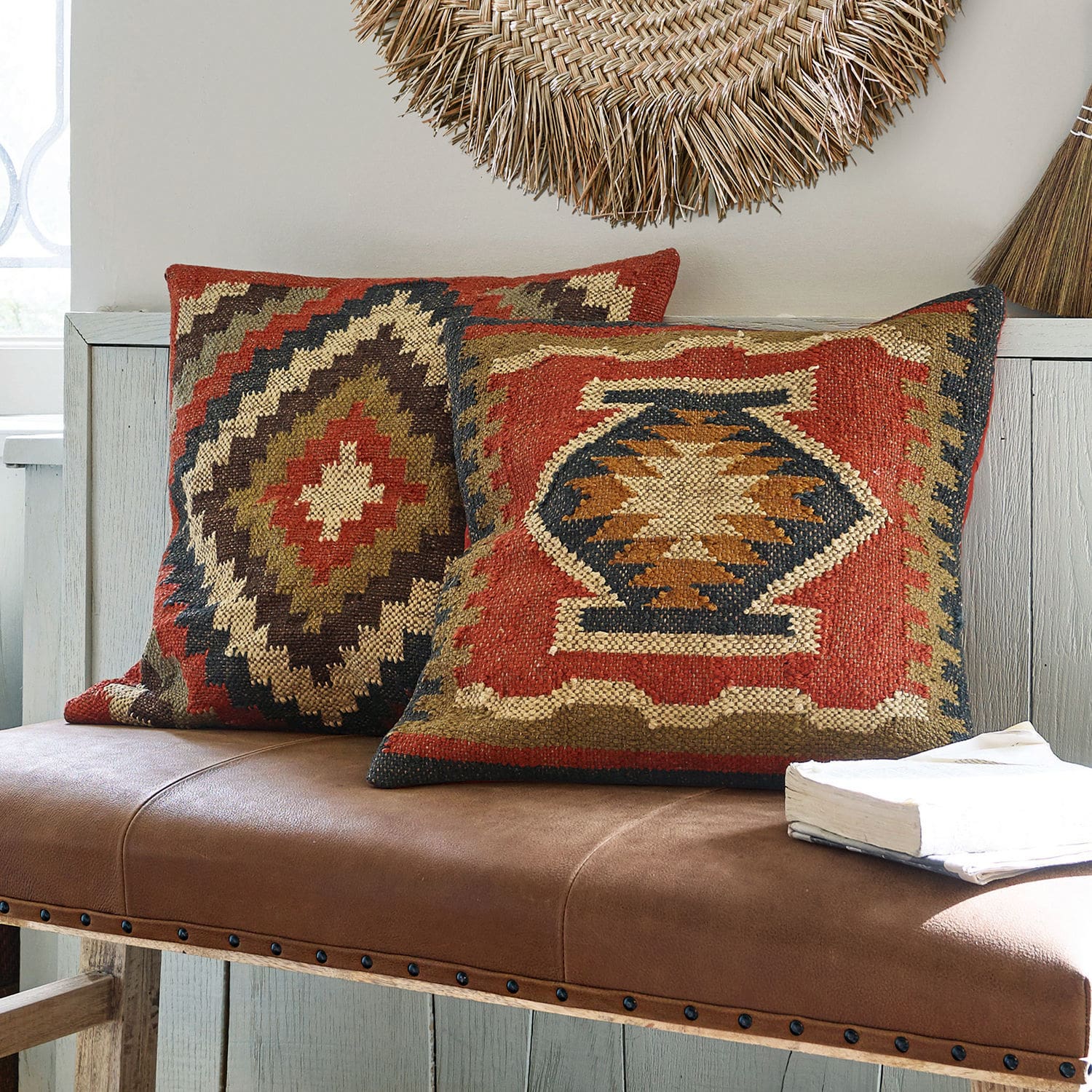 Kussenhoes set van 2 Dailies Twee decoratieve kussens van stof met geometrische patronen in warme rood- en bruintinten