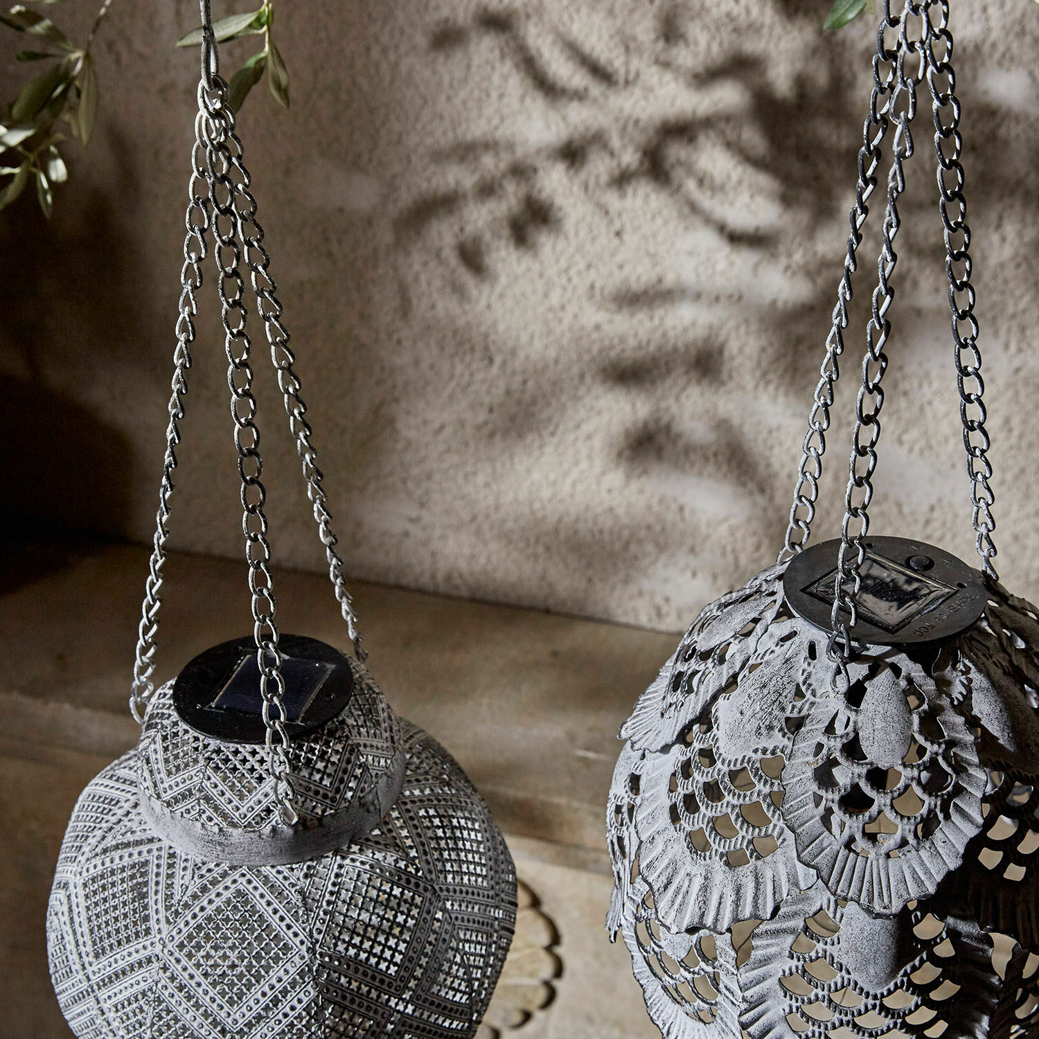 Hanglantaarn op zonne-energie set van 2 Paale