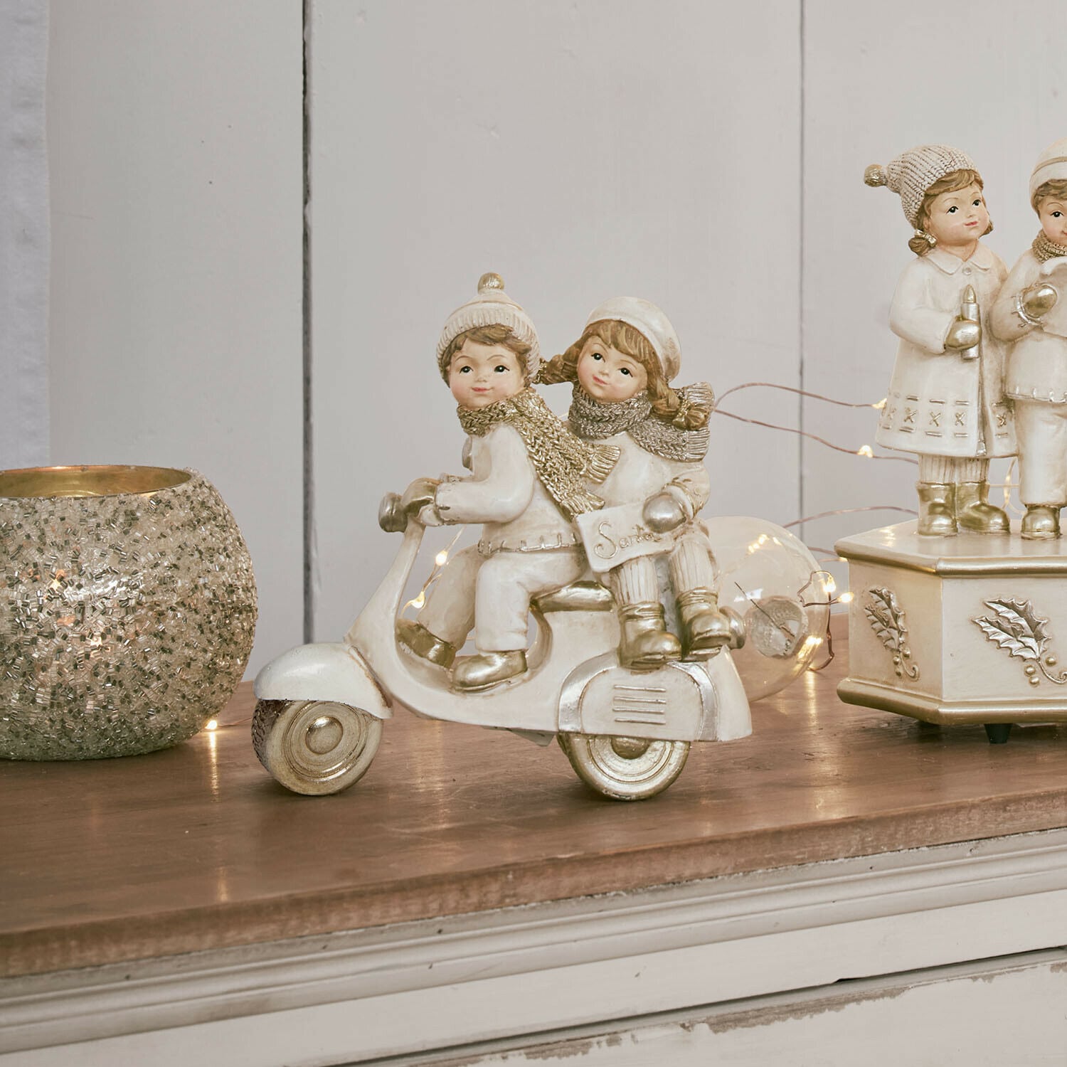 Decoratieve kindjes met scooter Maisonpetite