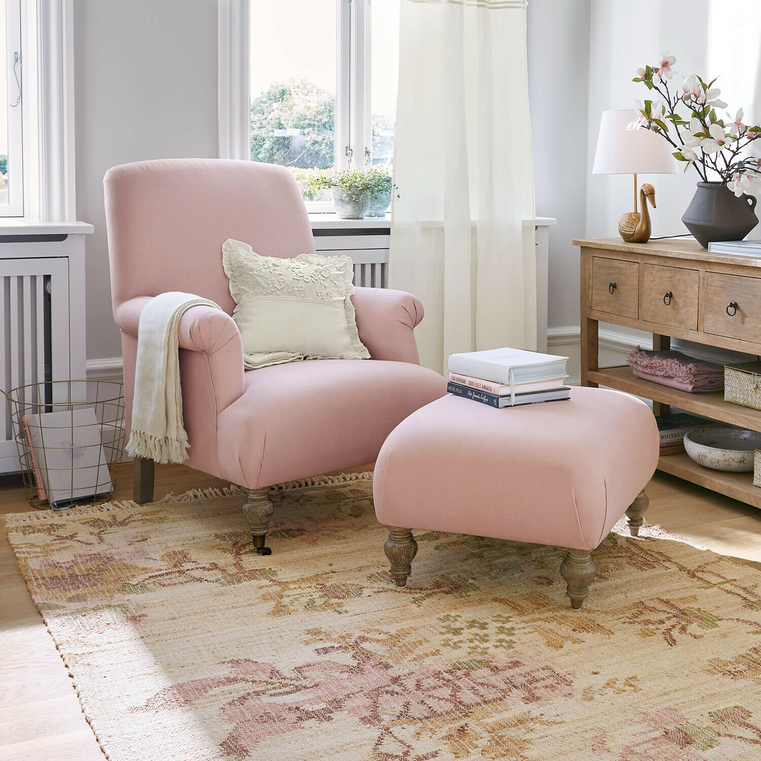 Fauteuil met hocker Rose de Lumière