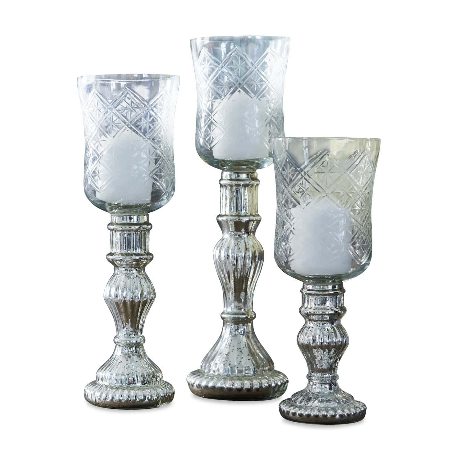 Windlicht set van 3 Celestin Set van drie glazen kandelaren met witte kaarsen en zilverkleurige versierde voet