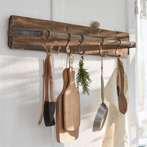 Muurhaken en kapstokken