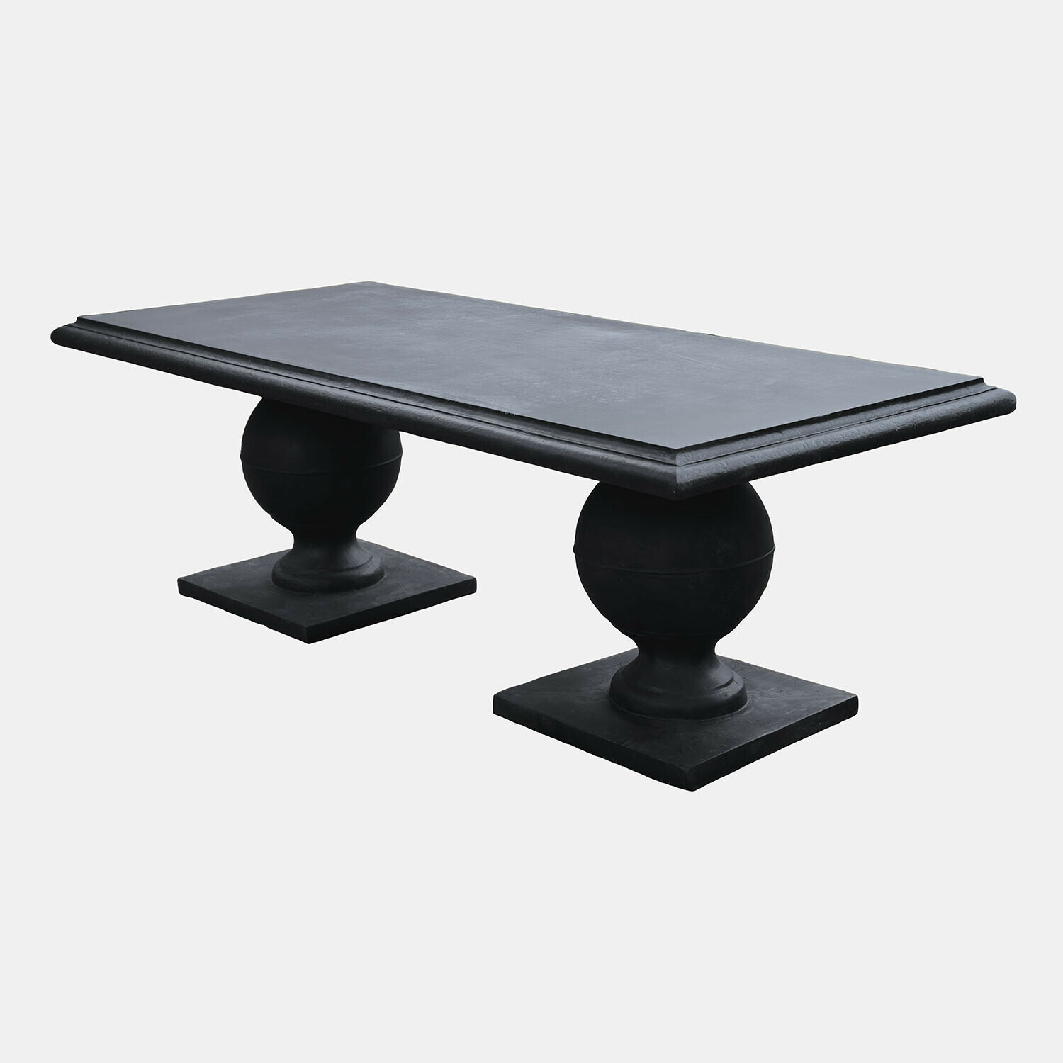 Talvero tafel in antiekbruin met massief houten blad en ronde poten, woonkamermeubel