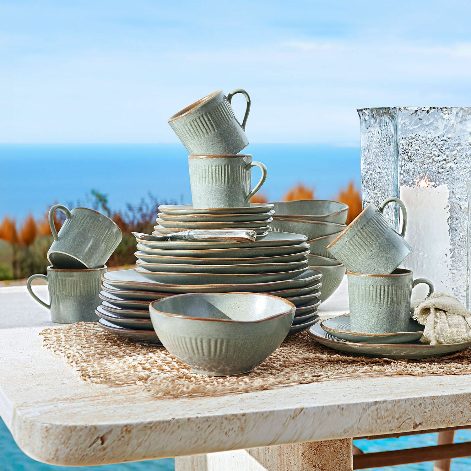 Servies set van 30 Périers