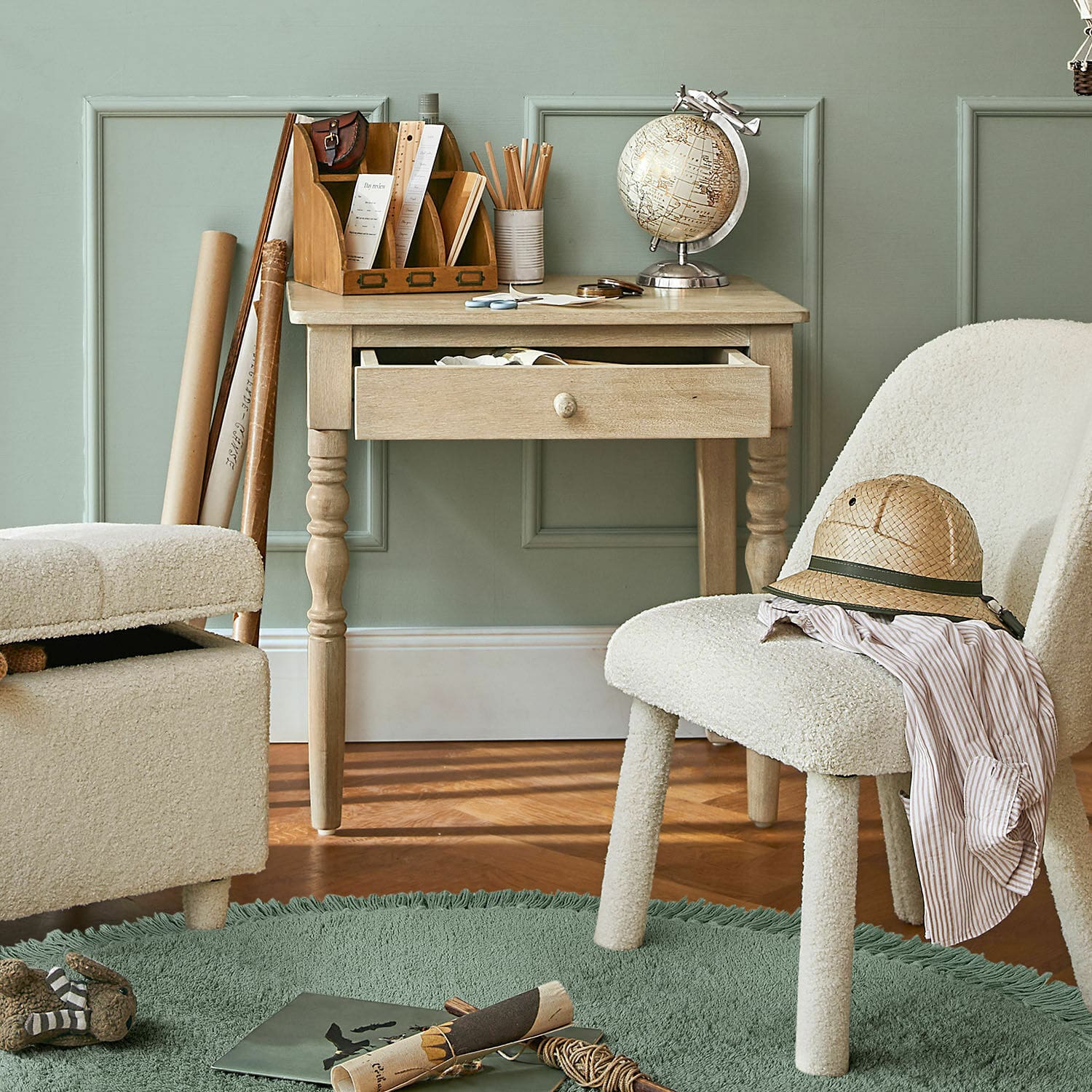 Bureau met lade Doucetin