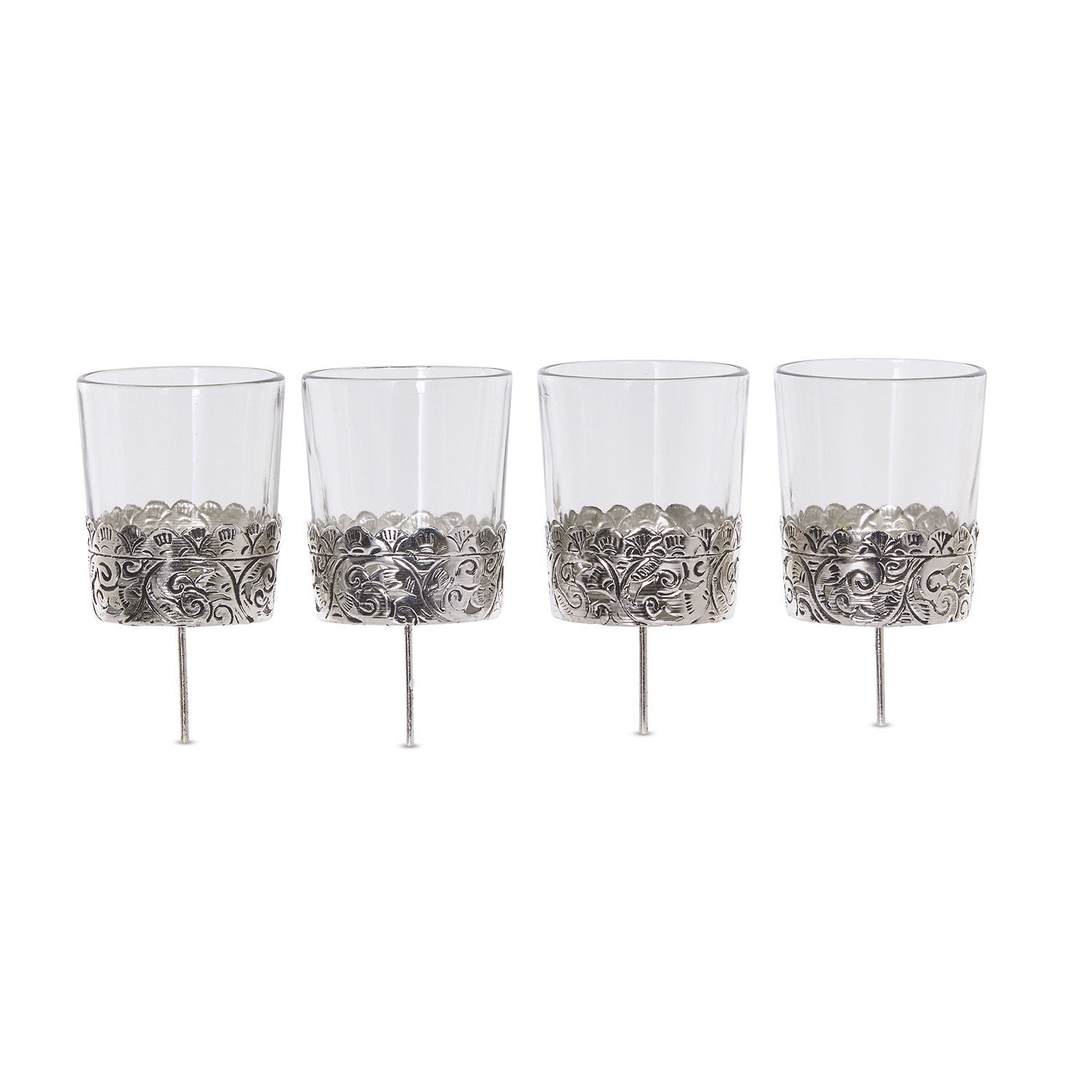 Windlicht set van 4 Pinelle Set van vier glazen met decoratief zilverkleurig patroon aan de onderkant, elegante glazen