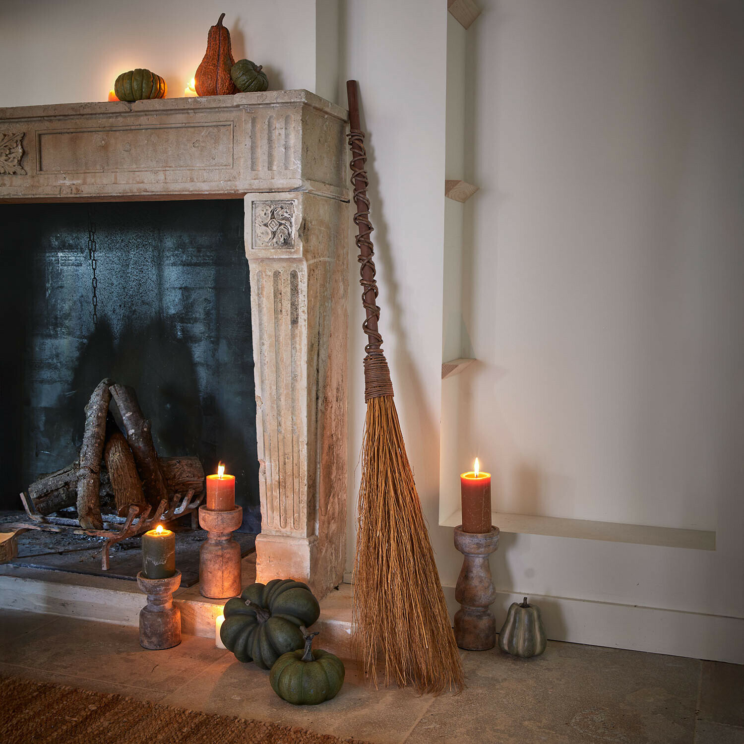 Decoratieve bezem Maerlinna