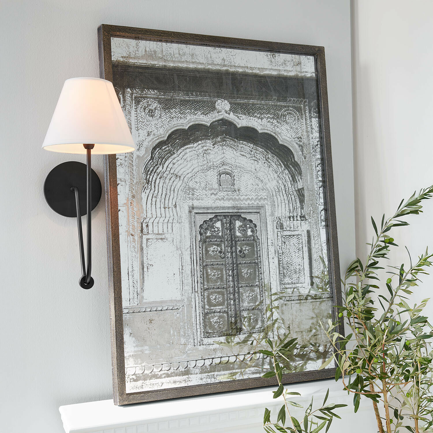 Gegraveerde spiegel Aminari Decoratieve spiegel met verouderde lijst en vintage deurmotief voor woonkamer