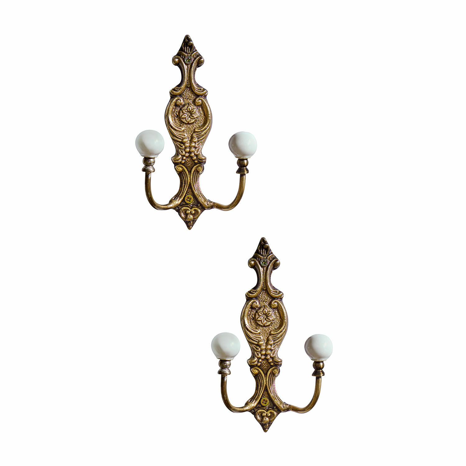 Haak set van 2 Nuvéal Set van twee messing wandhaken met witte keramische knoppen in vintage stijl
