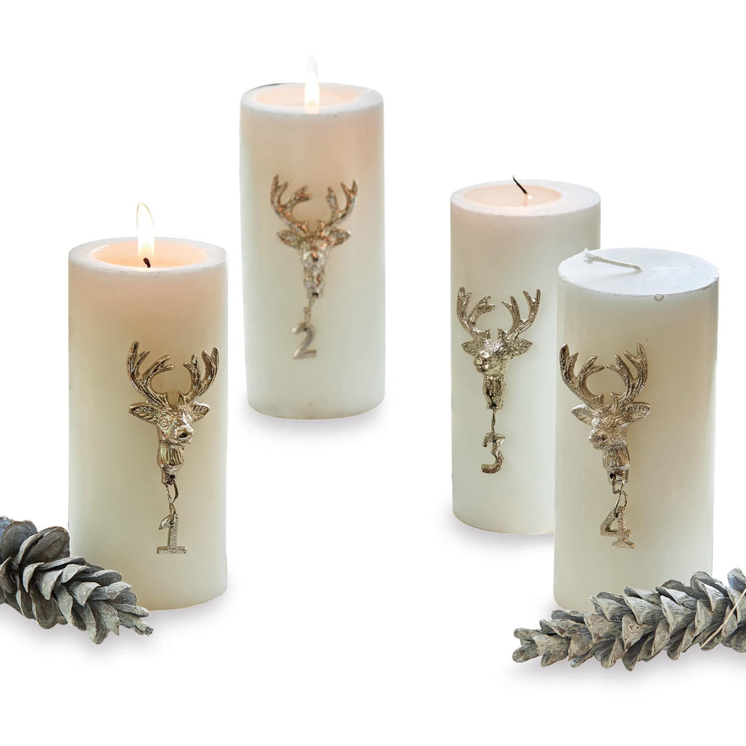 Decoratiepin set van 4 Charre Set van vier witte adventskaarsen met hertdecoratie en nummers, kerstversiering