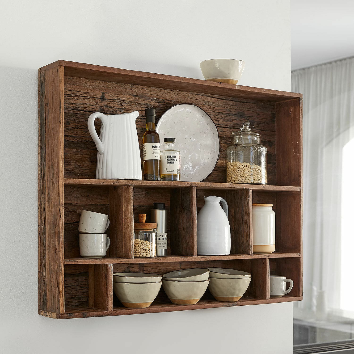 Wandrek Tresienne Rustiek houten wandrek met keramiek en voorraadpotten in vintage keukenstijl