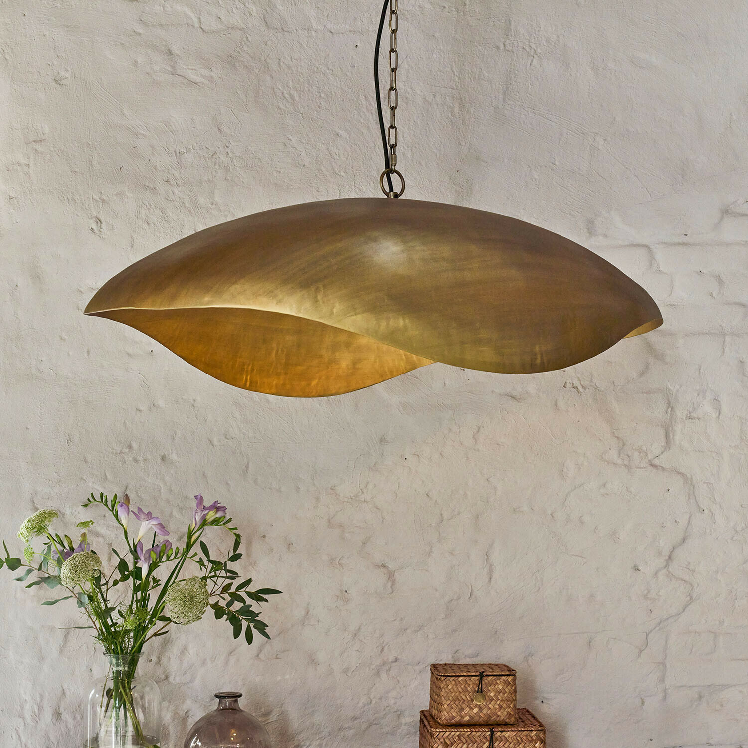 Hanglamp van messing in bladvorm, decoratieve plafondlamp voor woonkamer en eetkamer