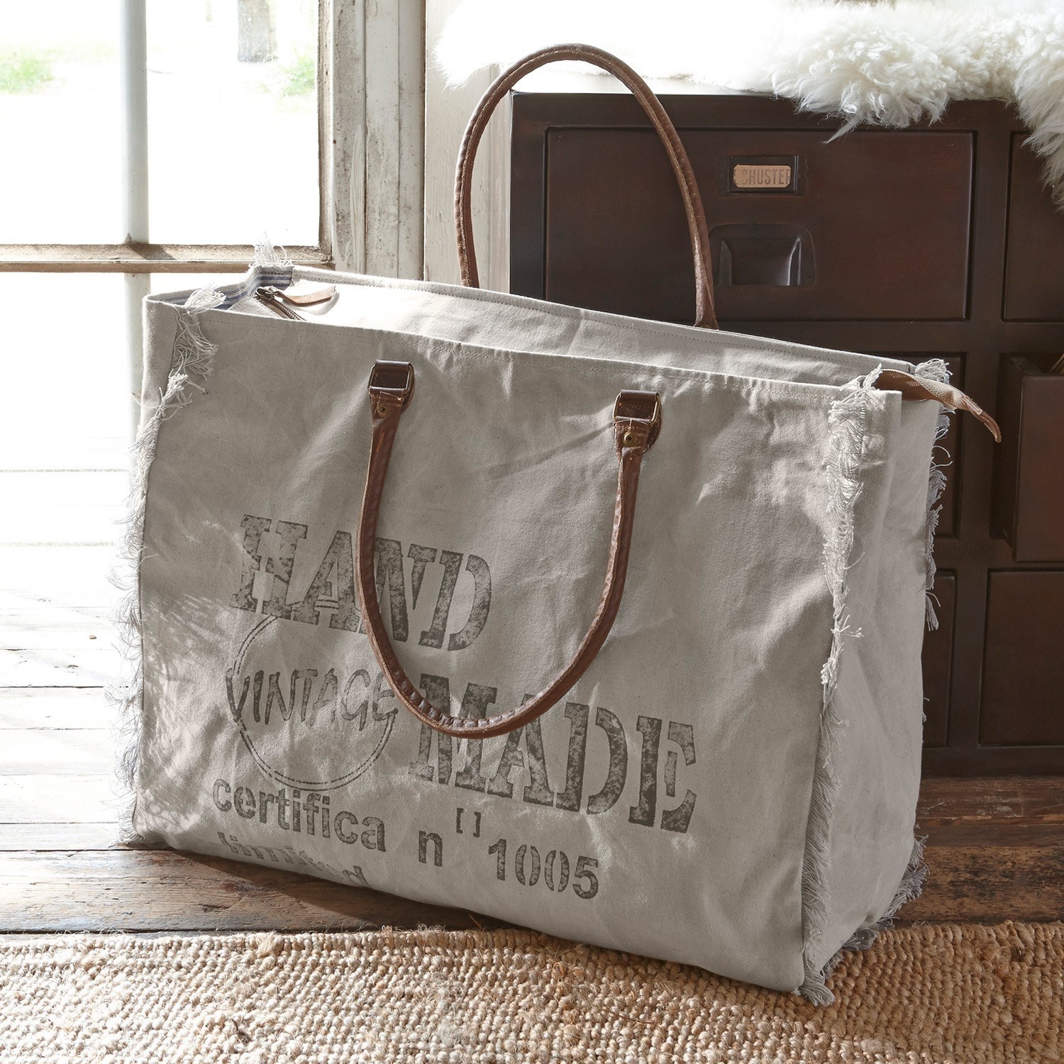 Tas Stacie