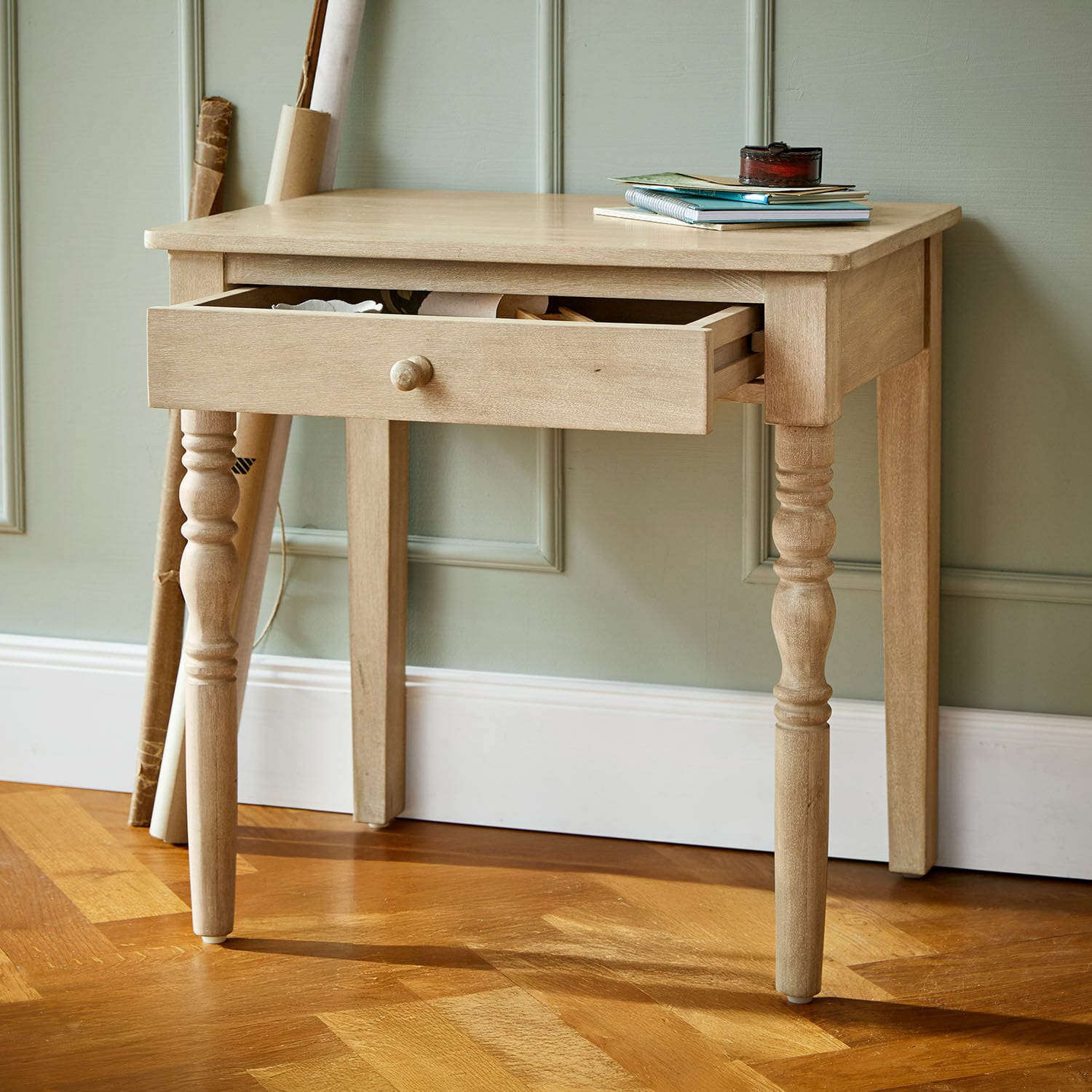 Bureau met lade Doucetin
