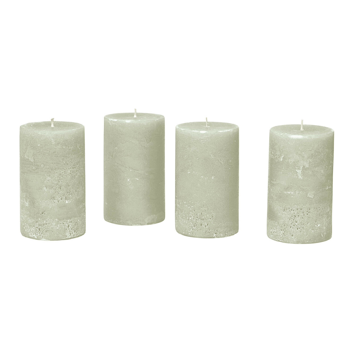 Set van 4 Braga kaarsen in saliegroen met rustieke textuur voor sfeervolle interieurdecoratie