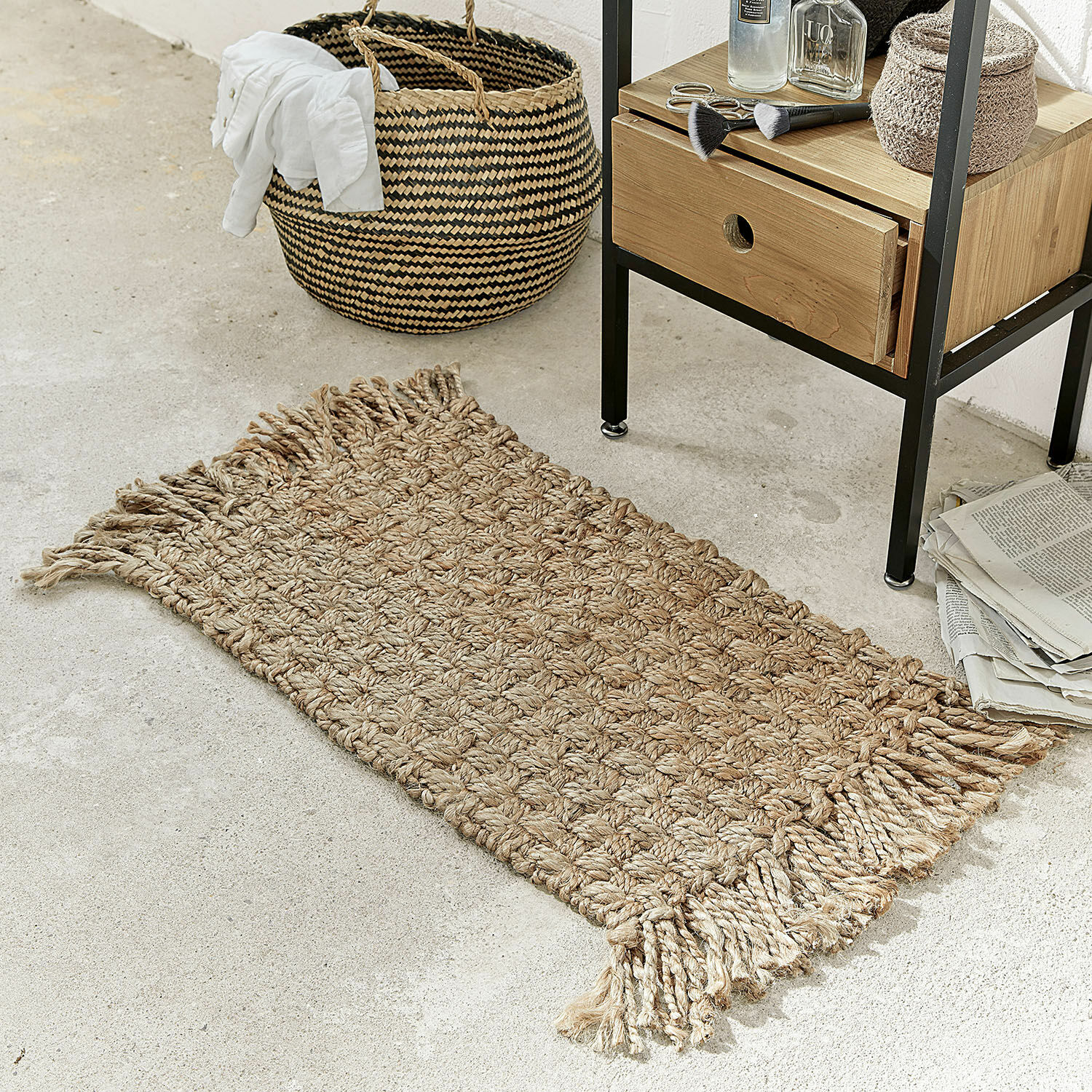 Deurmat Moody Handgeweven jute vloerkleed in natuurlijke kleur met franjes, interieur- en vloerdecoratie