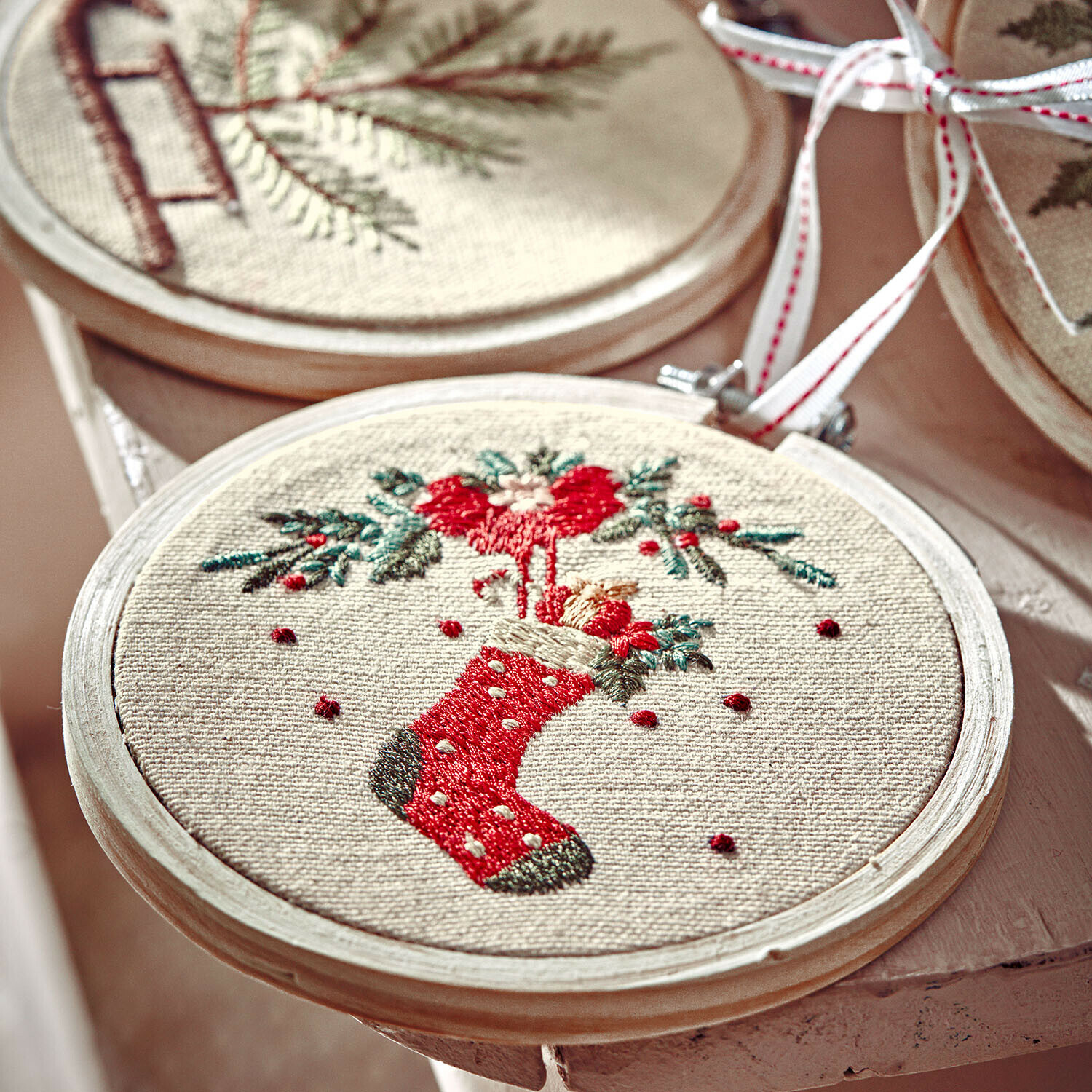 Hanger set van 4 Seravas