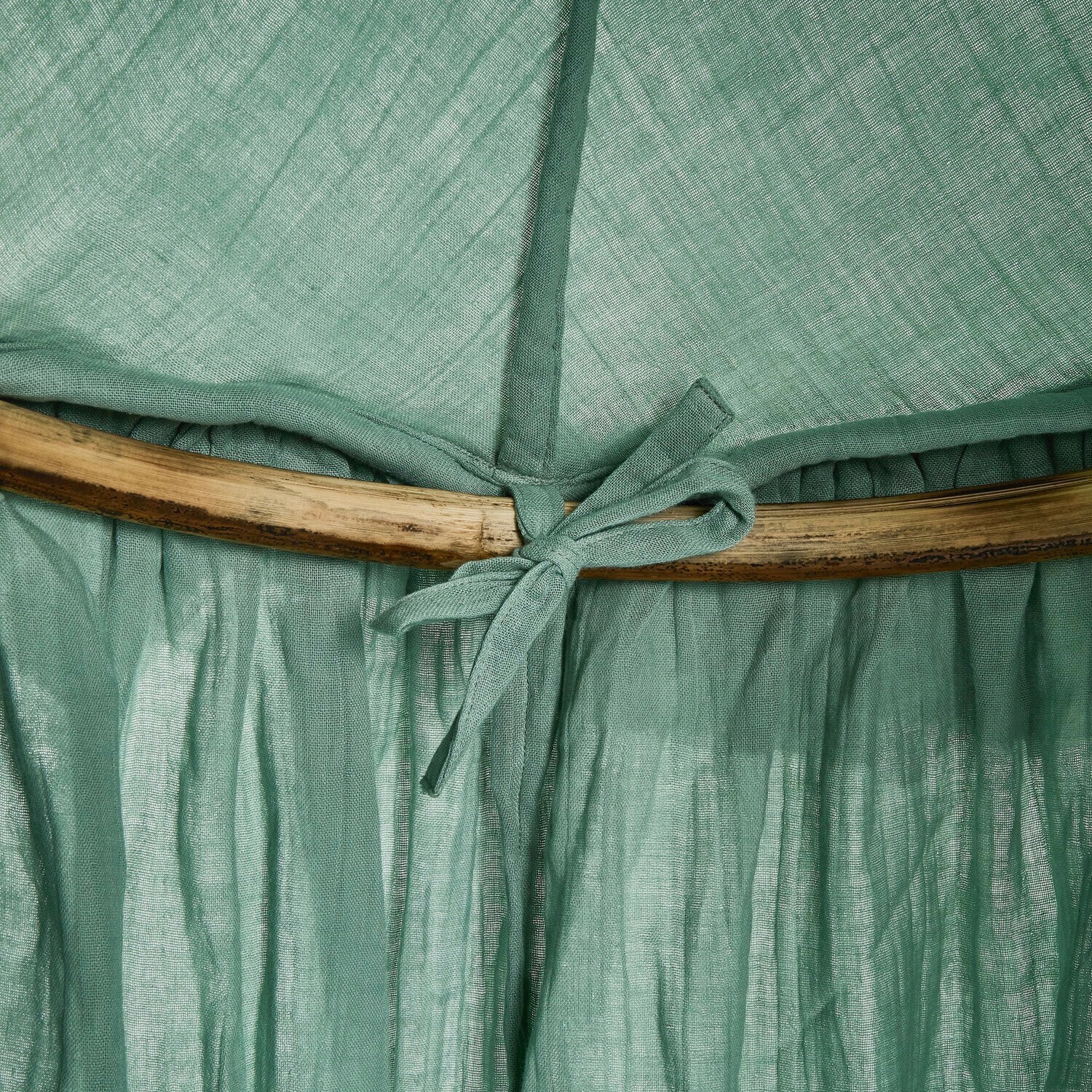 Bedhemeltje Een hemeltje als een omhelzing: de dubbellaagse katoenmousseline is zacht en ademend en valt in zachte golfjes. Nuvinas