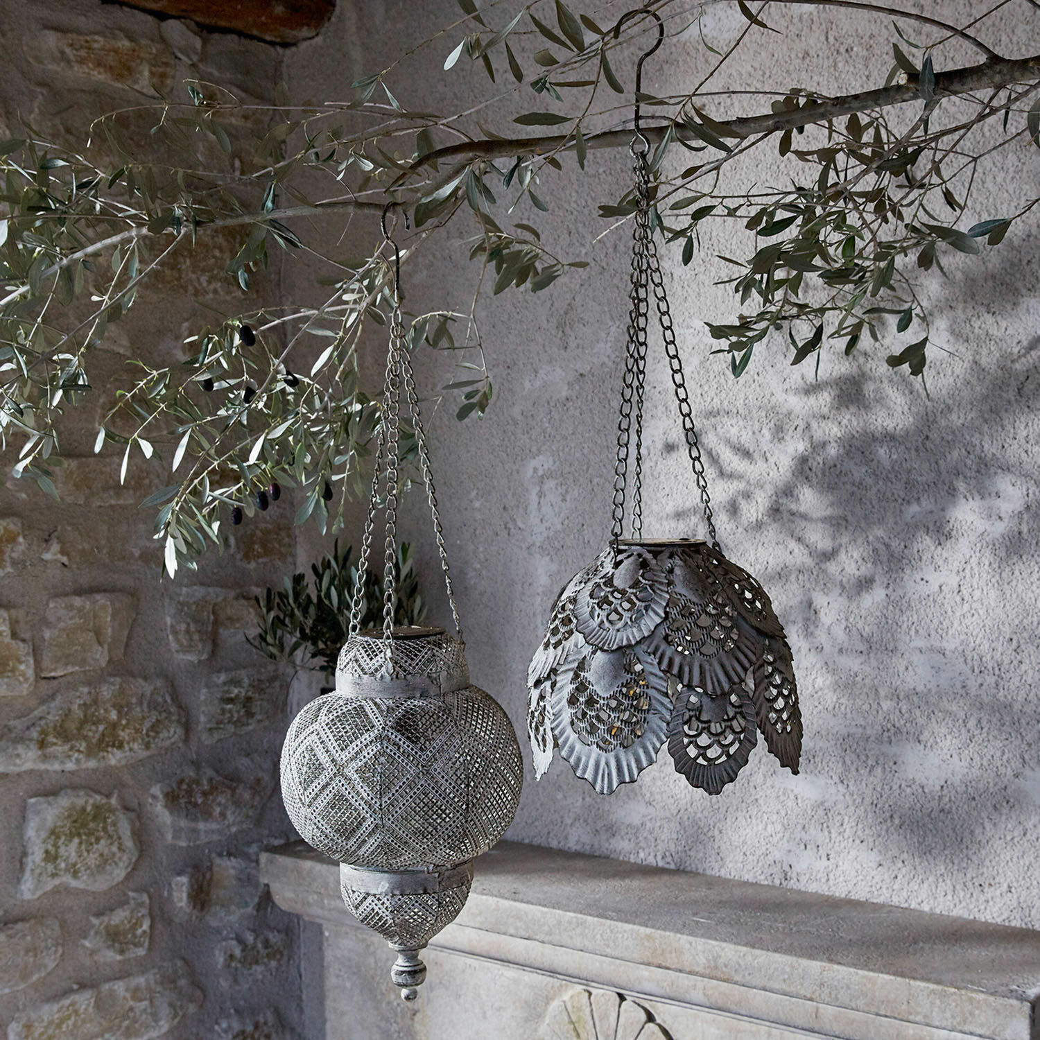 Hanglantaarn op zonne-energie set van 2 Paale