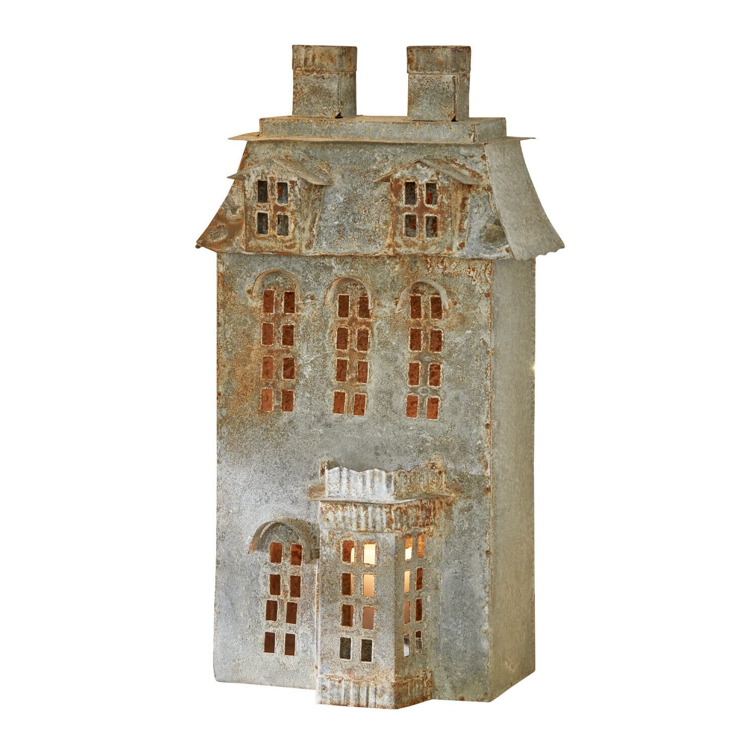 Metalen decoratie in de vorm van een huis met ramen en twee schoorstenen, verouderd grijs oppervlak