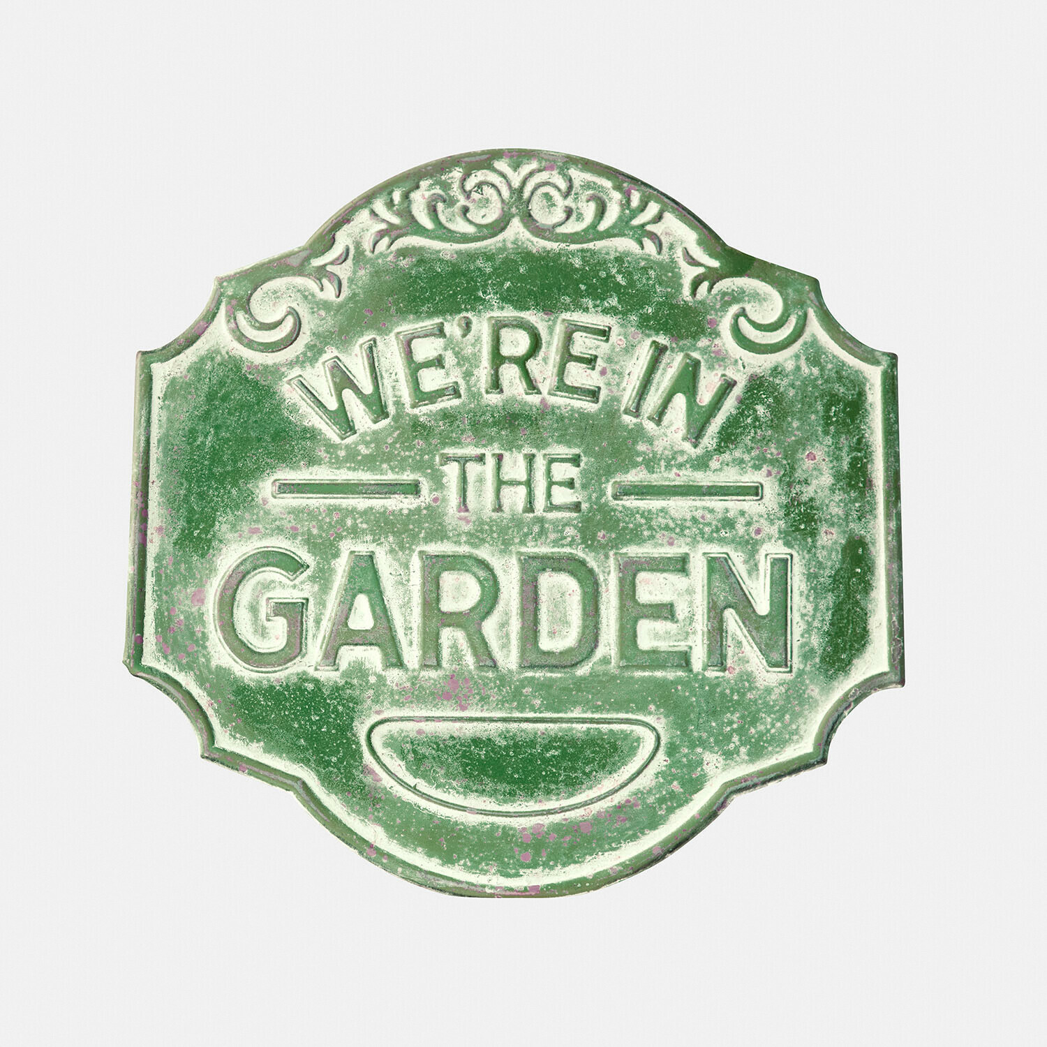 Decoratief bord Merrin Groene metalen tuintegel met tekst We're in the Garden en verweerde uitstraling