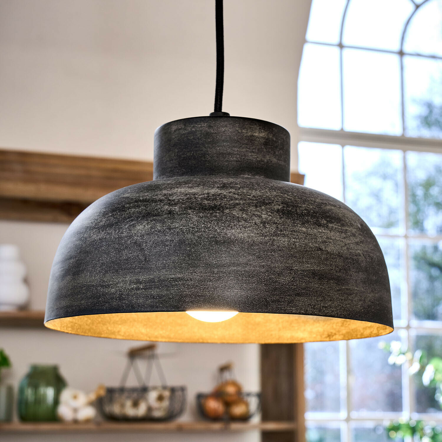 Hanglamp Soleil de Minuit Hanglamp van zwart metaal met warm licht, modern industrieel design voor woonkamer