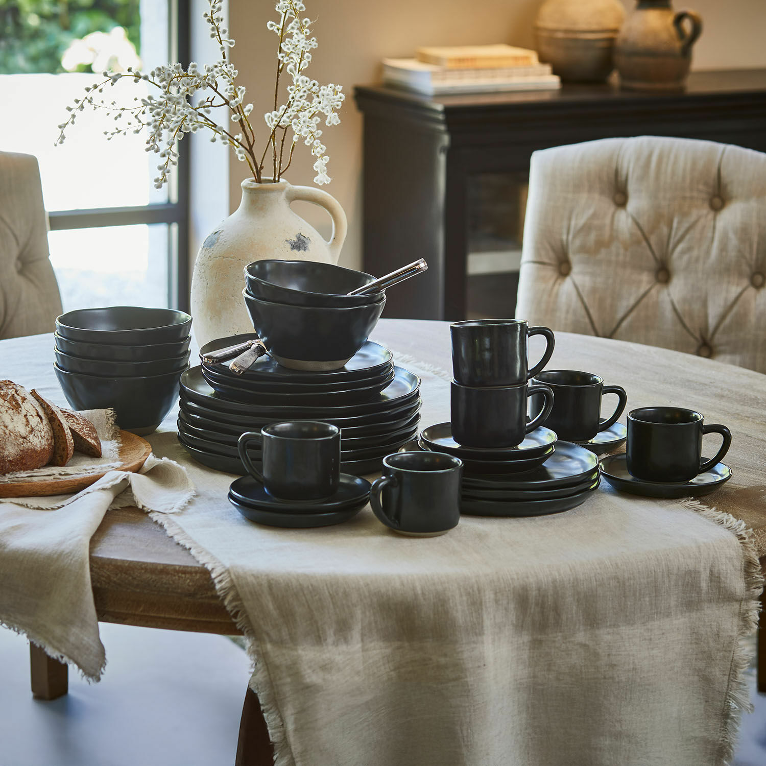 Servies set van 30 Biarré