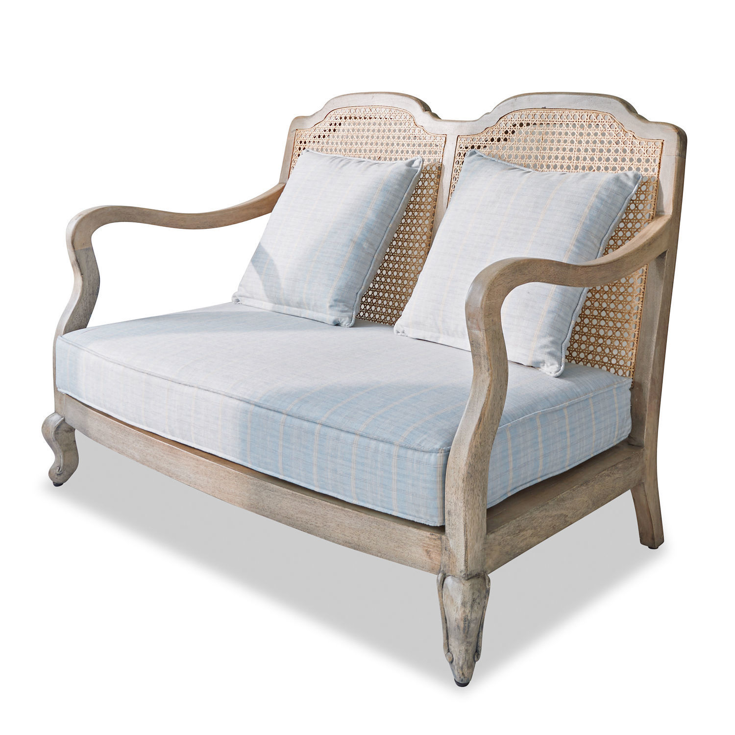 Bank Ainsley Twee persoons bank met lichtblauwe bekleding en houten frame met gevlochten rugleuning
