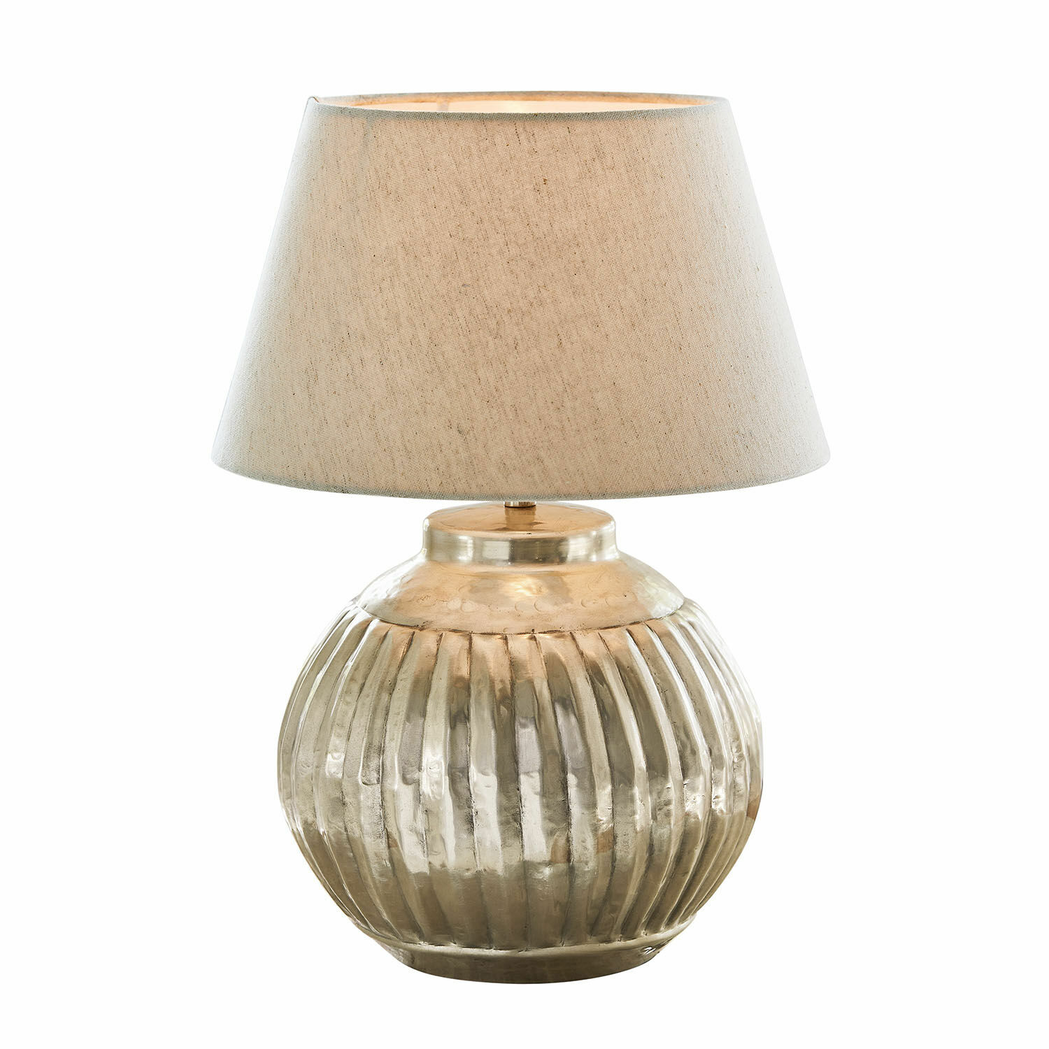 Tafellamp Lillemor Tafellamp met gegroefde gouden metalen voet en beige lampenkap voor binnenhuisdecoratie