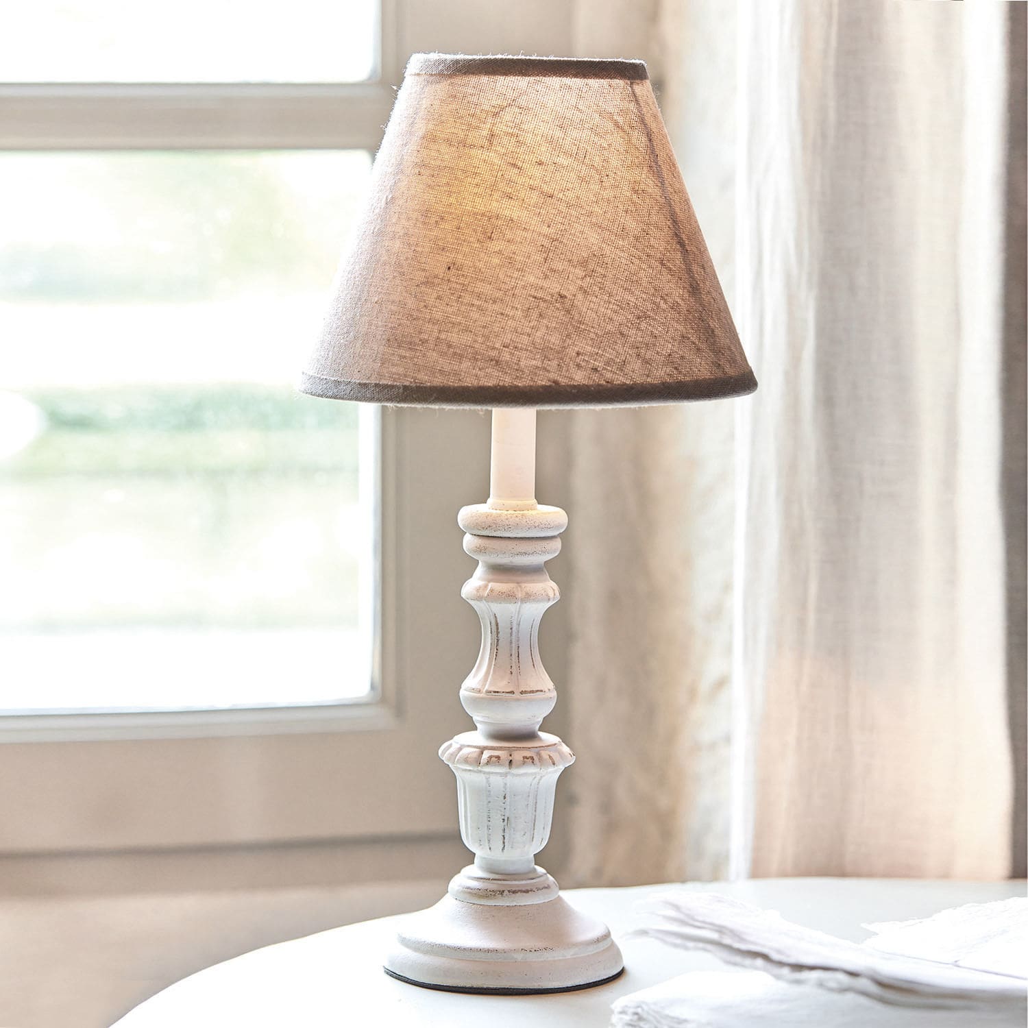 Tafellamp Créteil Witte tafellamp met beige stoffen kap, decoratieve lamp voor woonkamer of slaapkamer