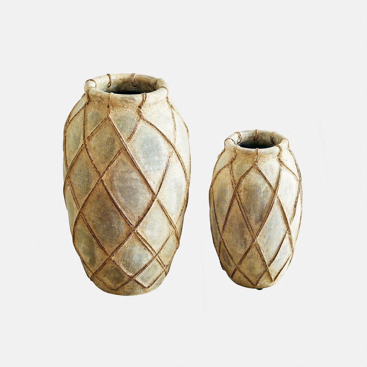 Vaas set van 2 Deloriva Set van twee beige keramische vazen met geometrisch patroon, stijlvolle woondecoratie