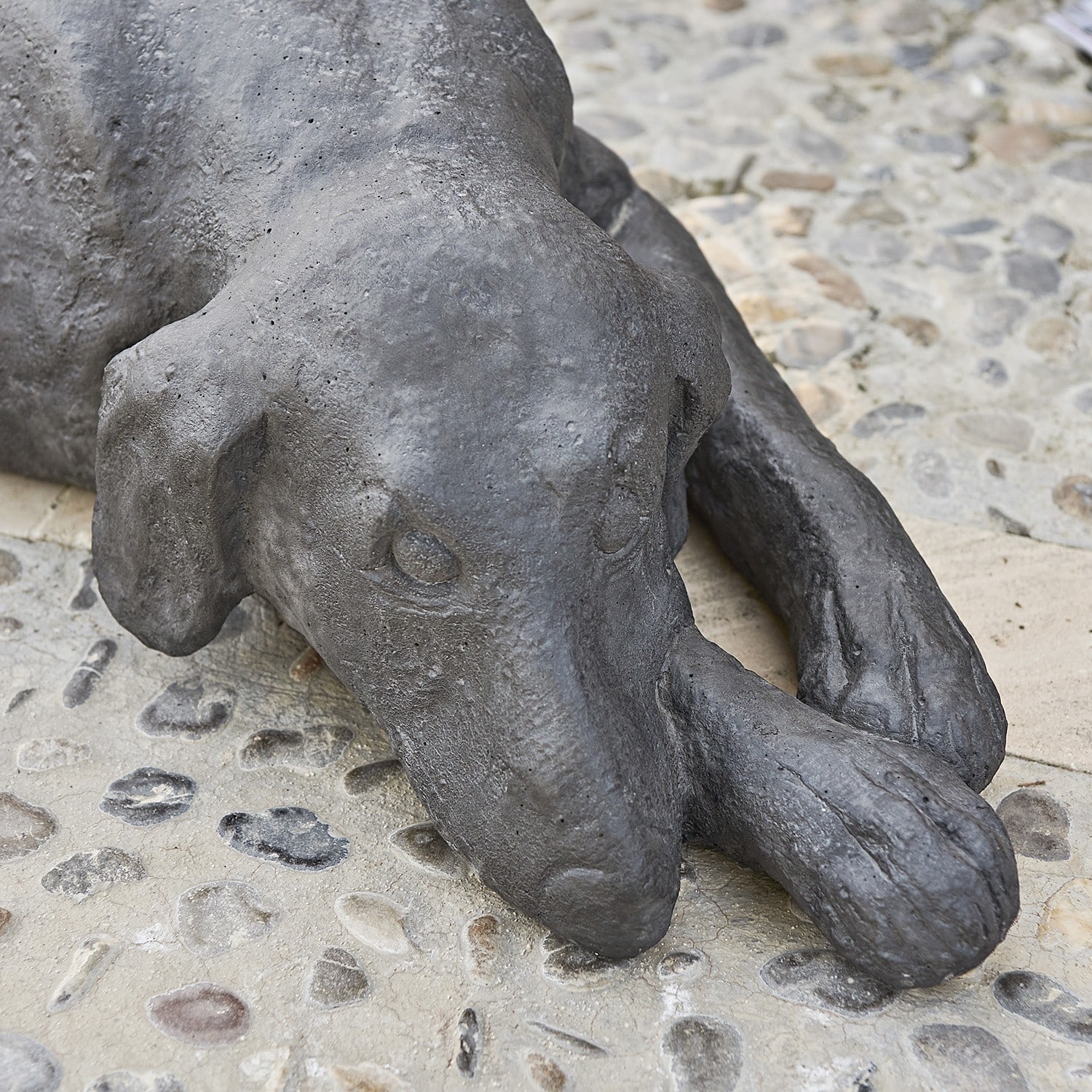 Decoratie hond Baldo