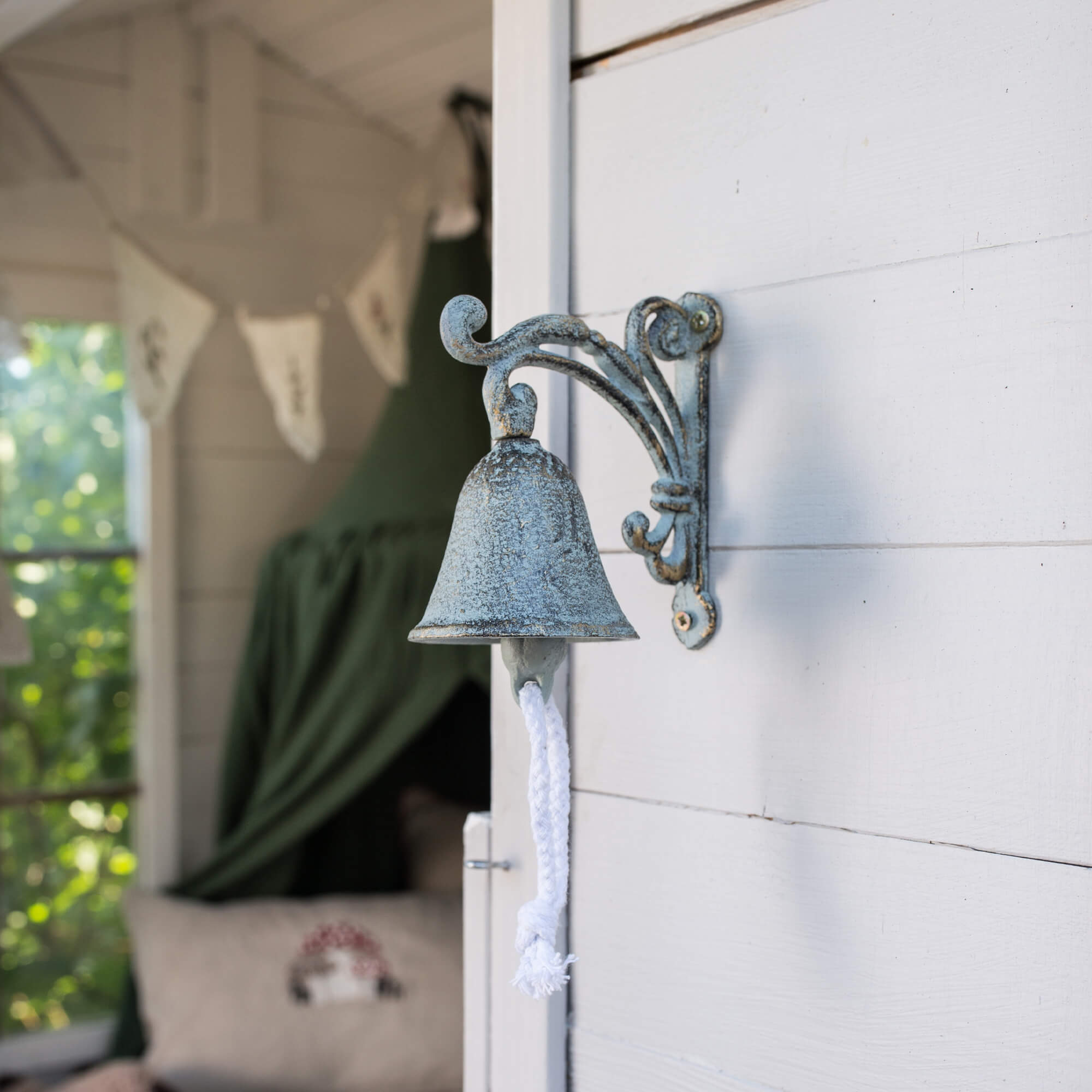 Metalen wandbel in vintage stijl met wit touw, decoratie voor huis en tuin