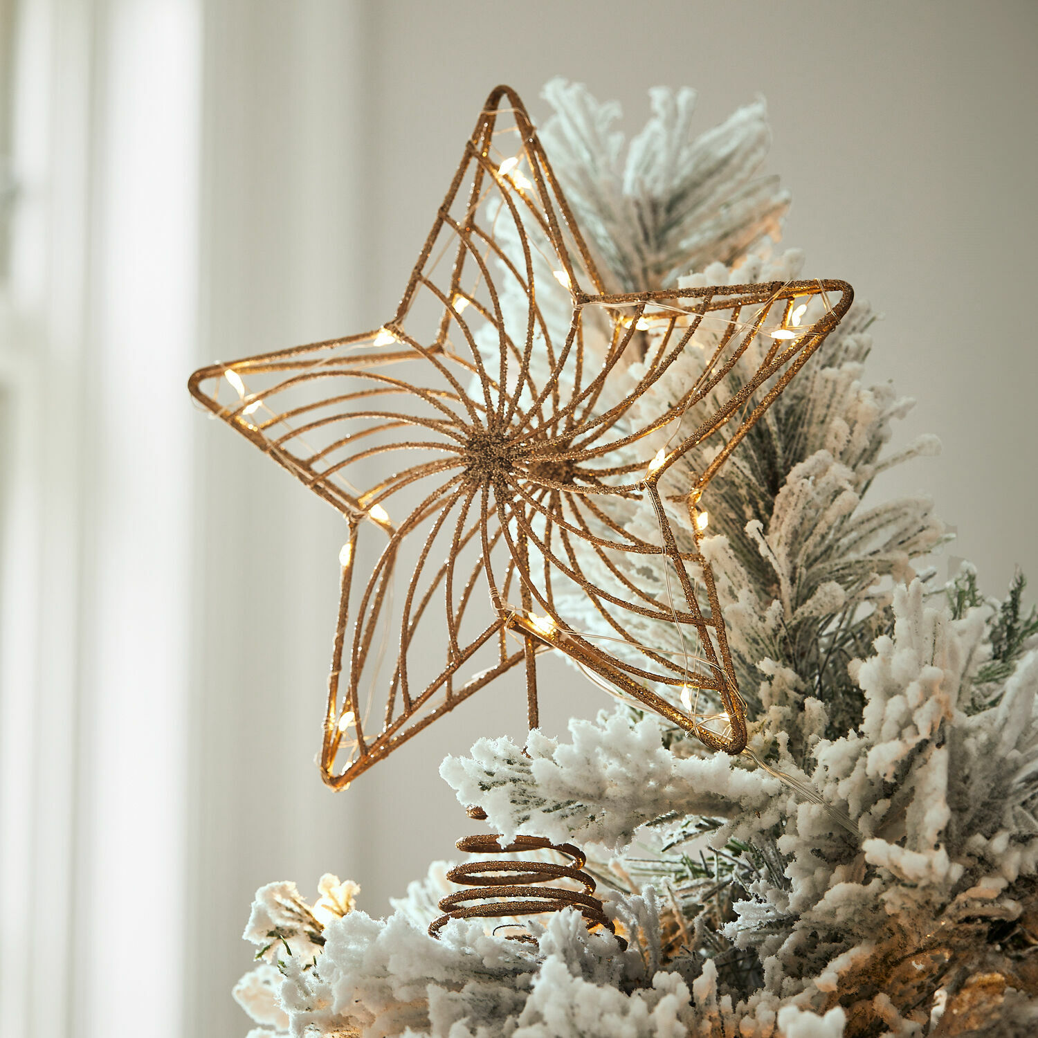 Ledkerstboompiek Pivion