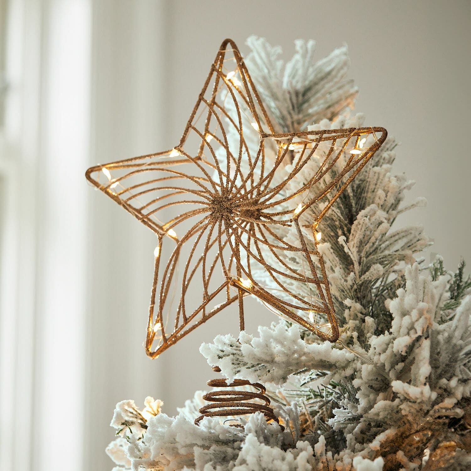 Ledkerstboompiek Pivion