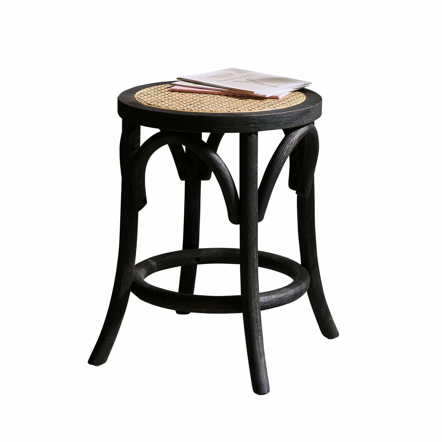 Ronde bijzettafel van zwart hout met licht gevlochten blad, stijlvolle meubel voor woonkamer