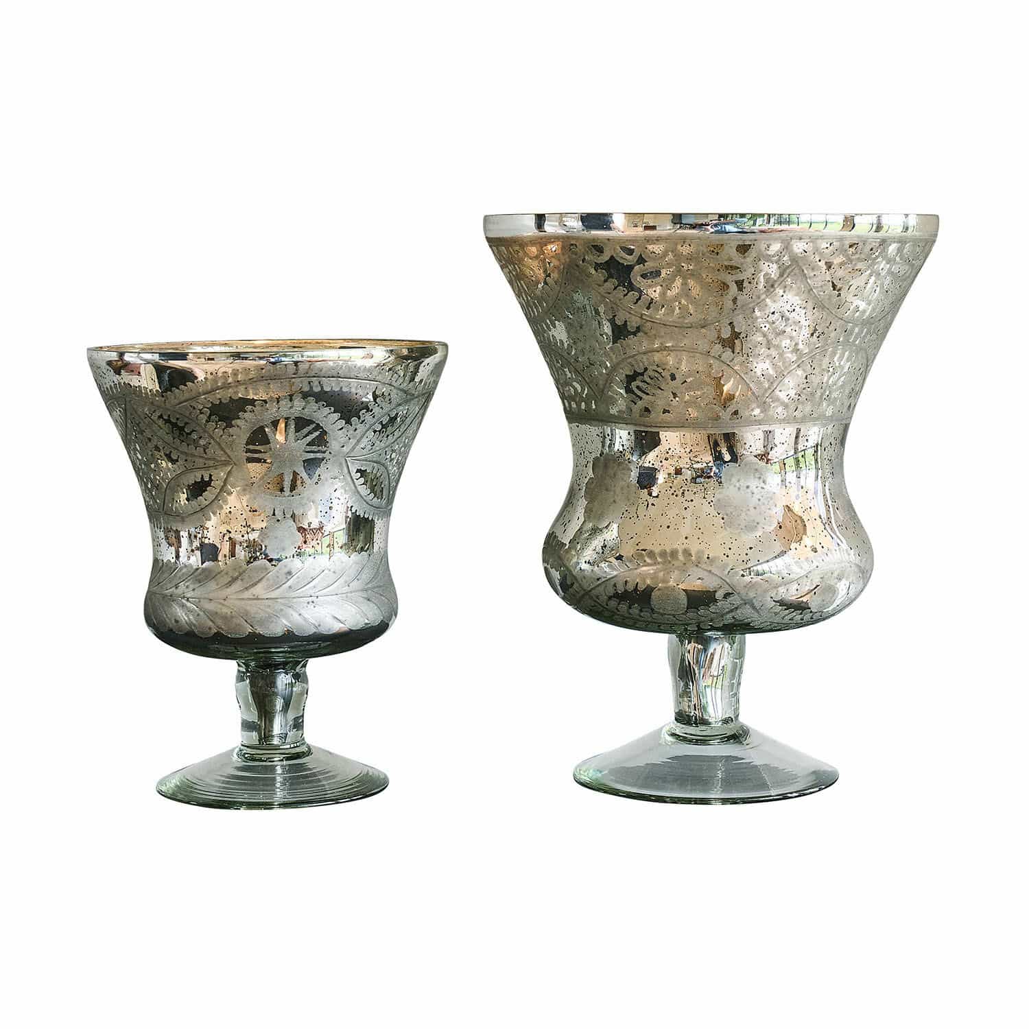 Windlicht set van 2 Zorayne Twee decoratieve glazen windlichten met zilveren metallic afwerking en bloemmotief